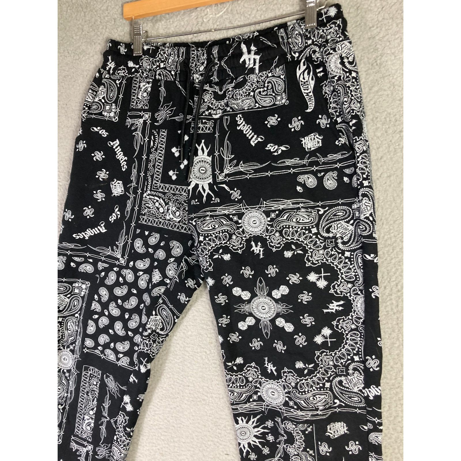 Forever 21 Forever 21 Men's Paisley Print Jogger Pants M Hot Wheels Size 32" / US 10 / IT 46 - 6 Thumbnail