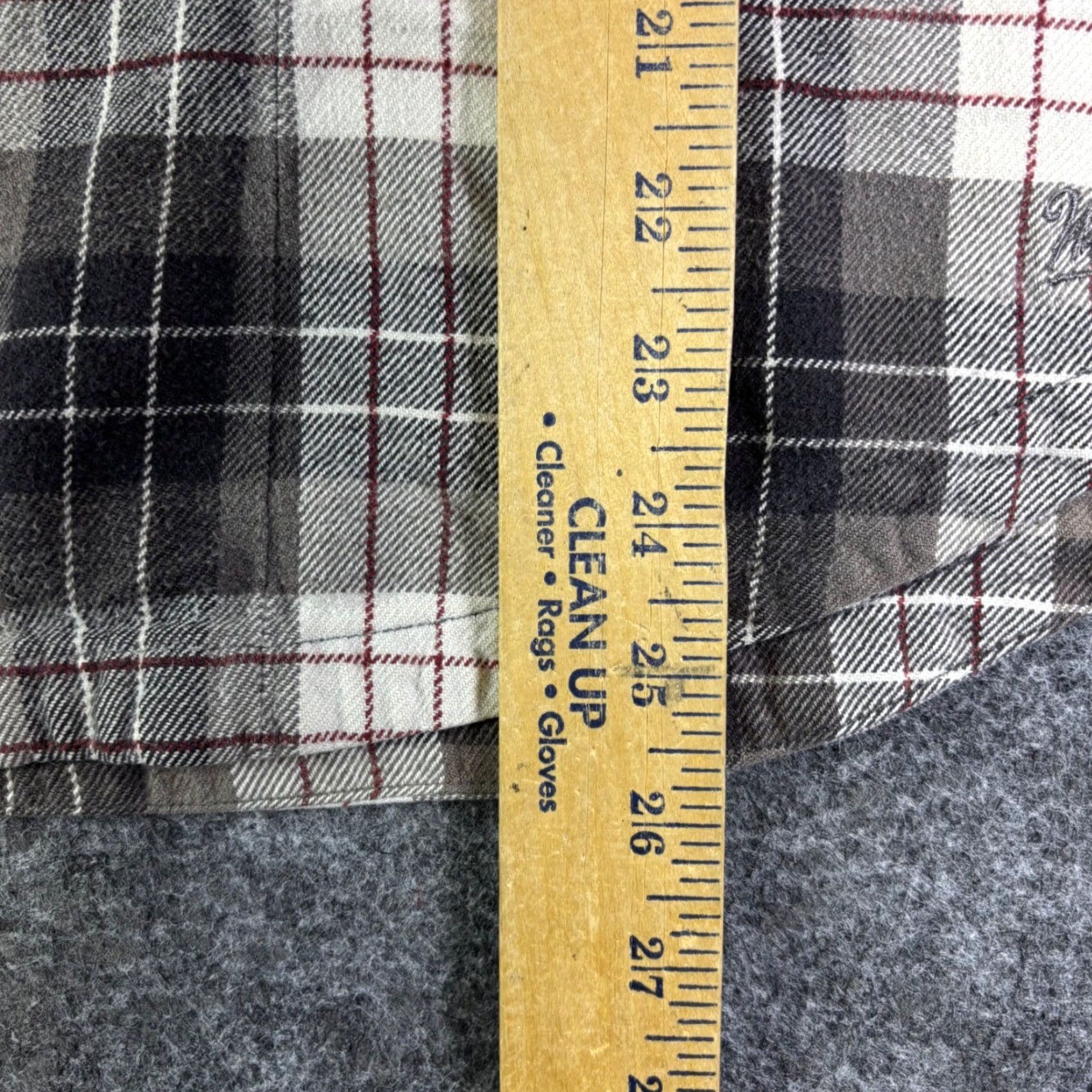Vintage Woolrich Plaid Flannel Shirt Gray Black White Long Sleeve Button Up L Womens Casual Workwear Permission: Alice in Wonderland Theme Size L / US 10 / IT 46 - 4 Thumbnail