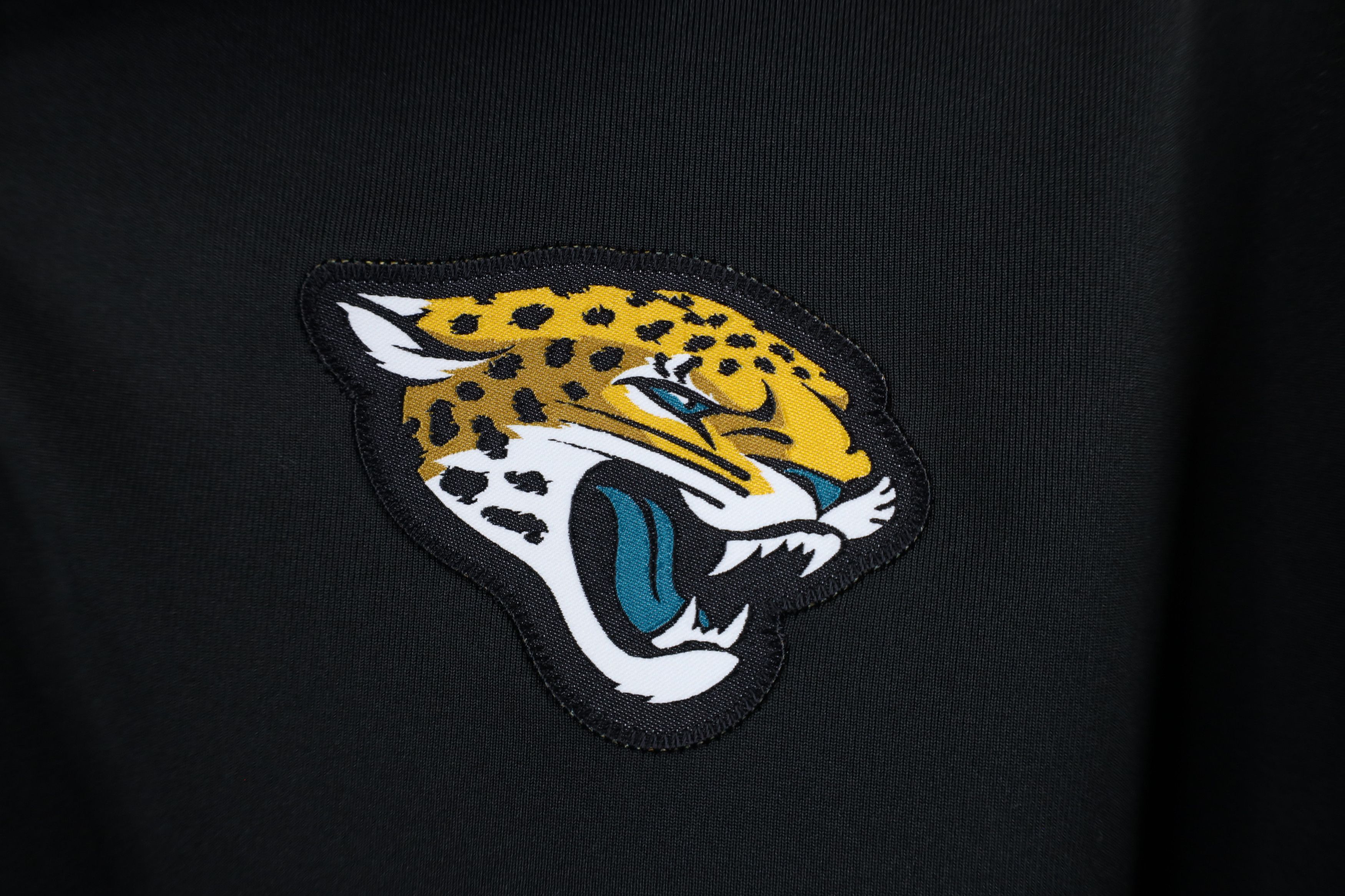 Nike × Vintage Nike On Field Jacksonville Jaguars Football Polo Shirt Size US L / EU 52-54 / 3 - 5 Thumbnail