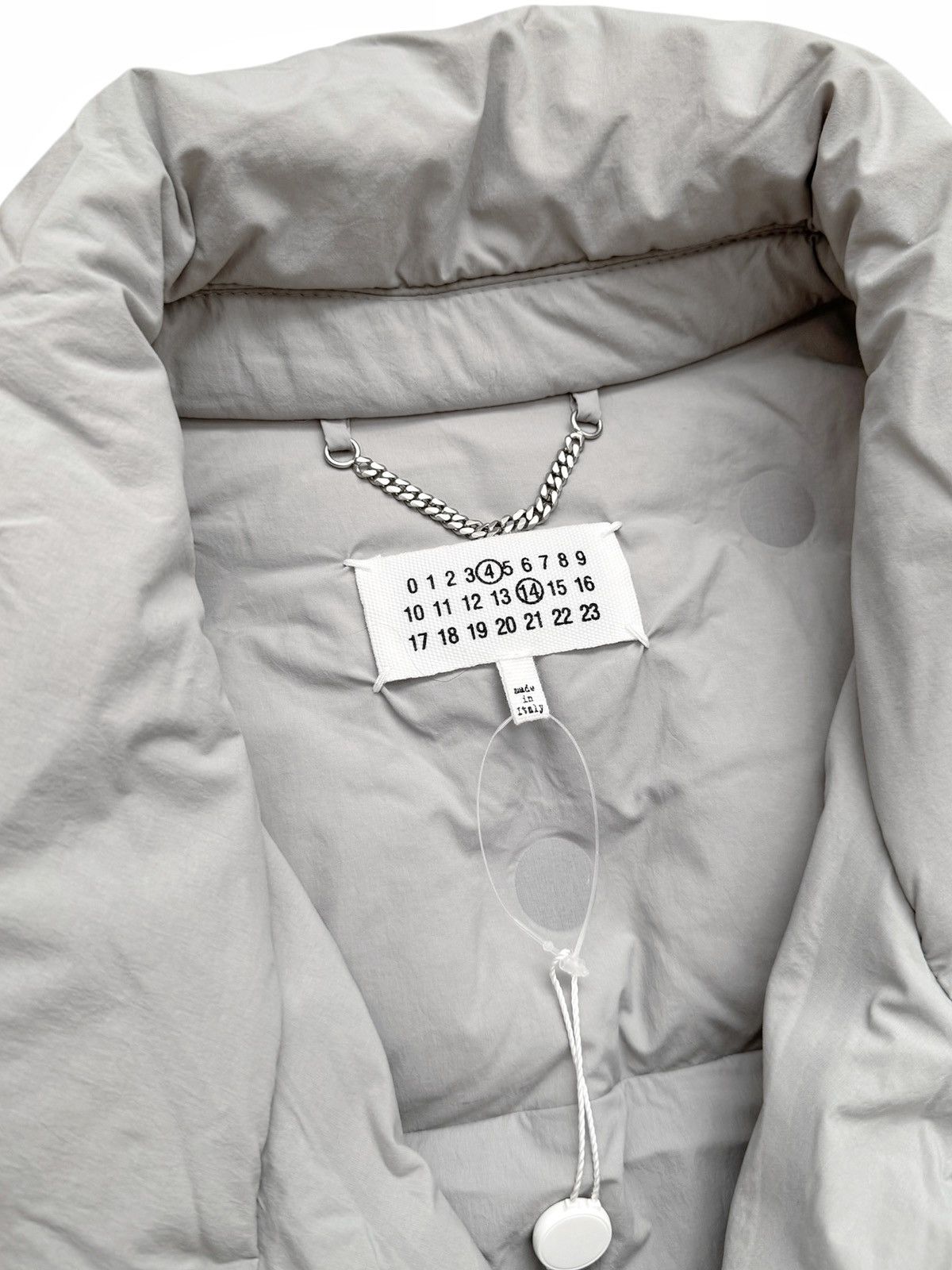 Maison Margiela GRAIL Grey Tufted Duvet Quilted Puffer Coat Size US M / EU 48-50 / 2 - 3 Thumbnail