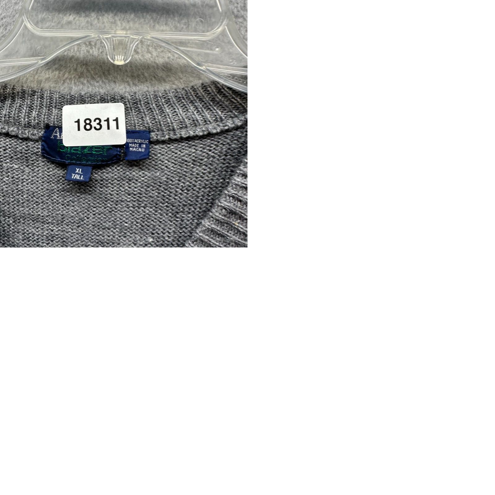 Arrow VINTAGE Arrow Sweater Vest Mens XL Gray Acrylic Knit 80s Preppy Retro/Vintage Men’s Vest XL Gray Arrow Sweater Vest Mens XL Size US XL / EU 56 / 4 - 9 Thumbnail