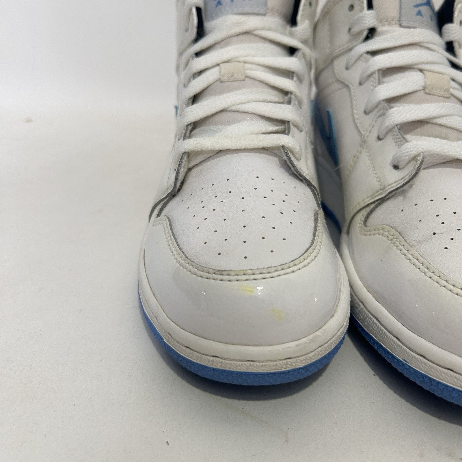 Nike Nike Air Jordan 1 Retro Mid GS “Legend Blue/UNC” Size US 7 / IT 37 - 11 Thumbnail
