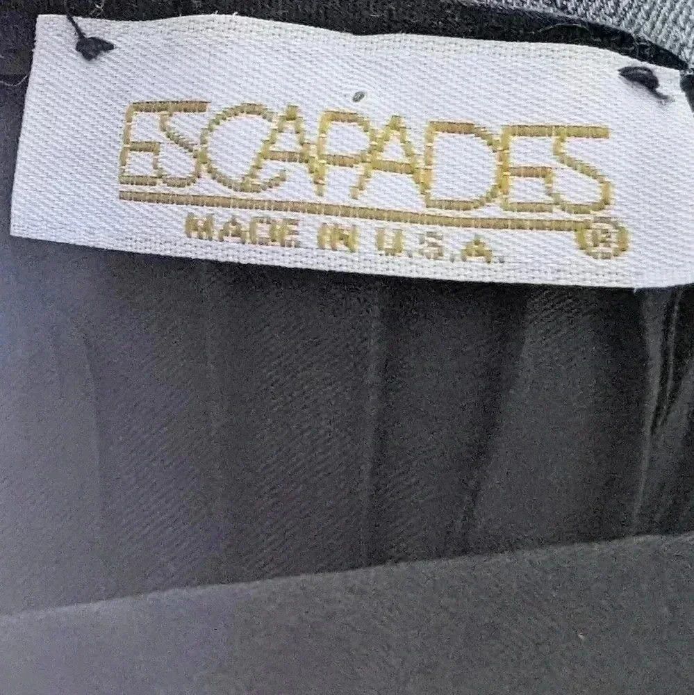 Designer Escapade black women's pleated shell with straps sz M made Size M / US 6-8 / IT 42-44 - 4 Thumbnail