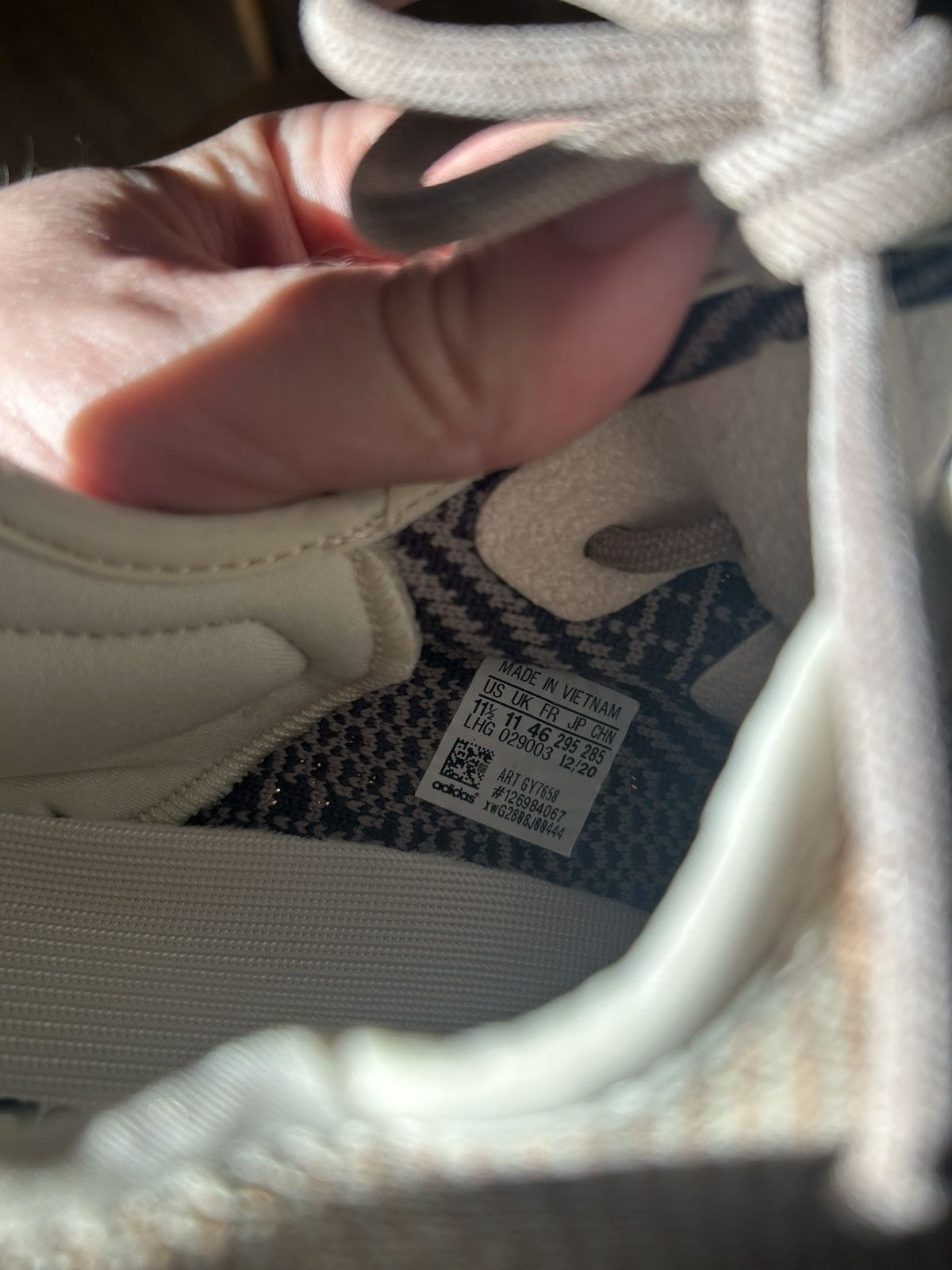 Yeezy Yeezy v2 ash pearl Size US 11.5 / EU 44-45 - 5 Thumbnail