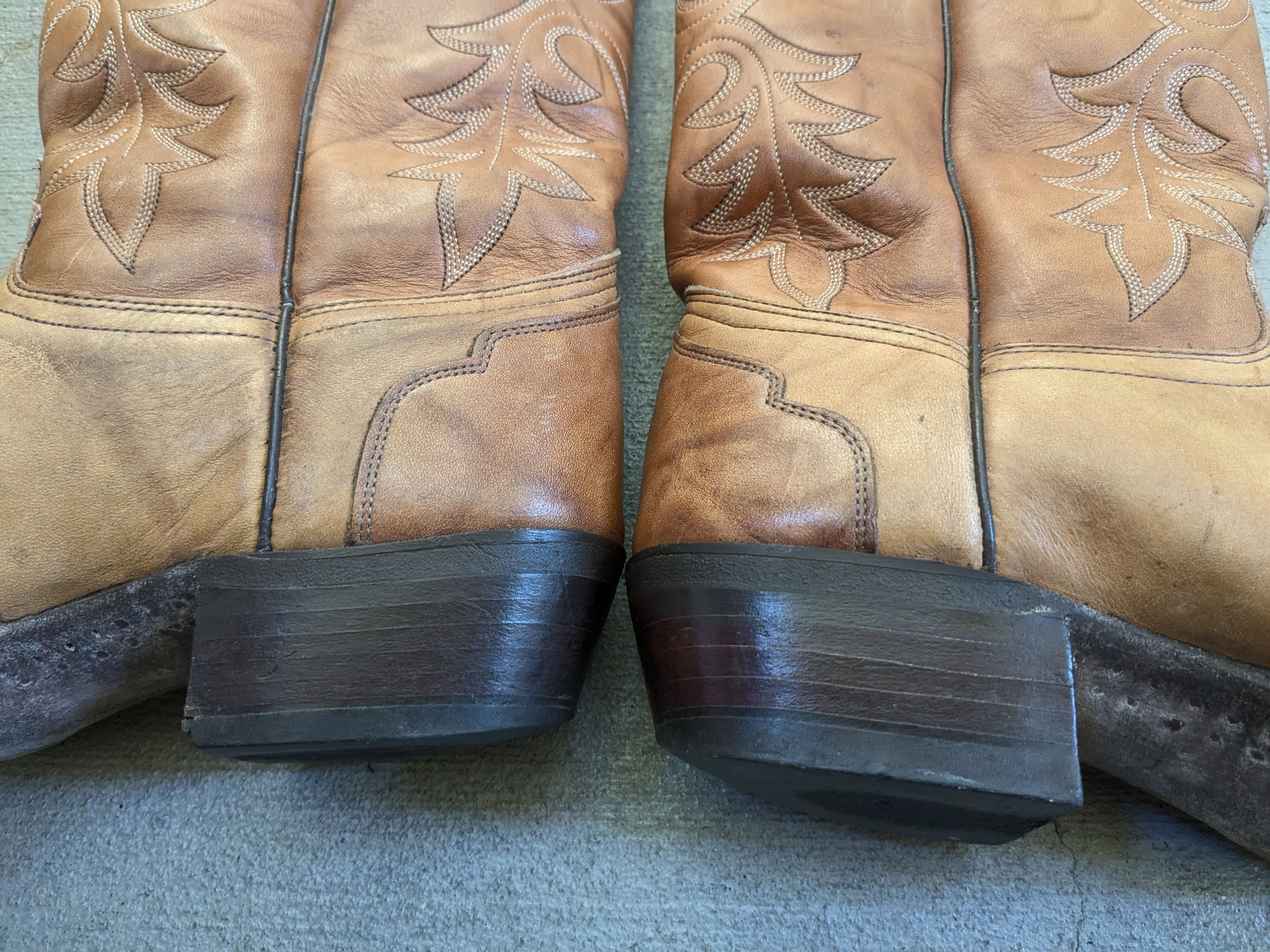 Vintage J Chisholm Cowboy Boots Brown Tan 9.5 D Leather Size US 9.5 / EU 42-43 - 11 Thumbnail