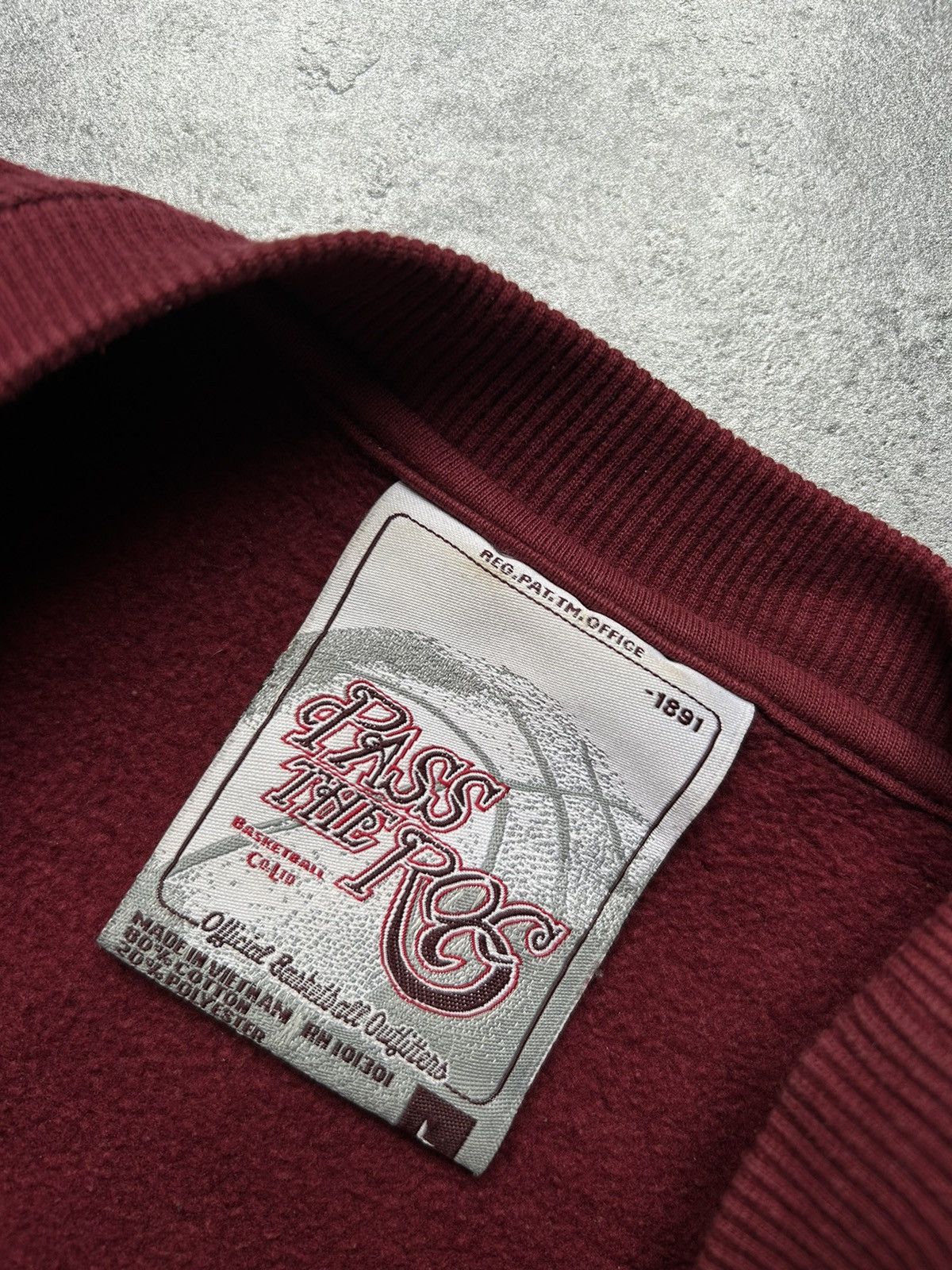 Jordan Brand × Vintage Vintage Basketball Sweatshirt Pass The Roc 1891 Size US L / EU 52-54 / 3 - 5 Thumbnail