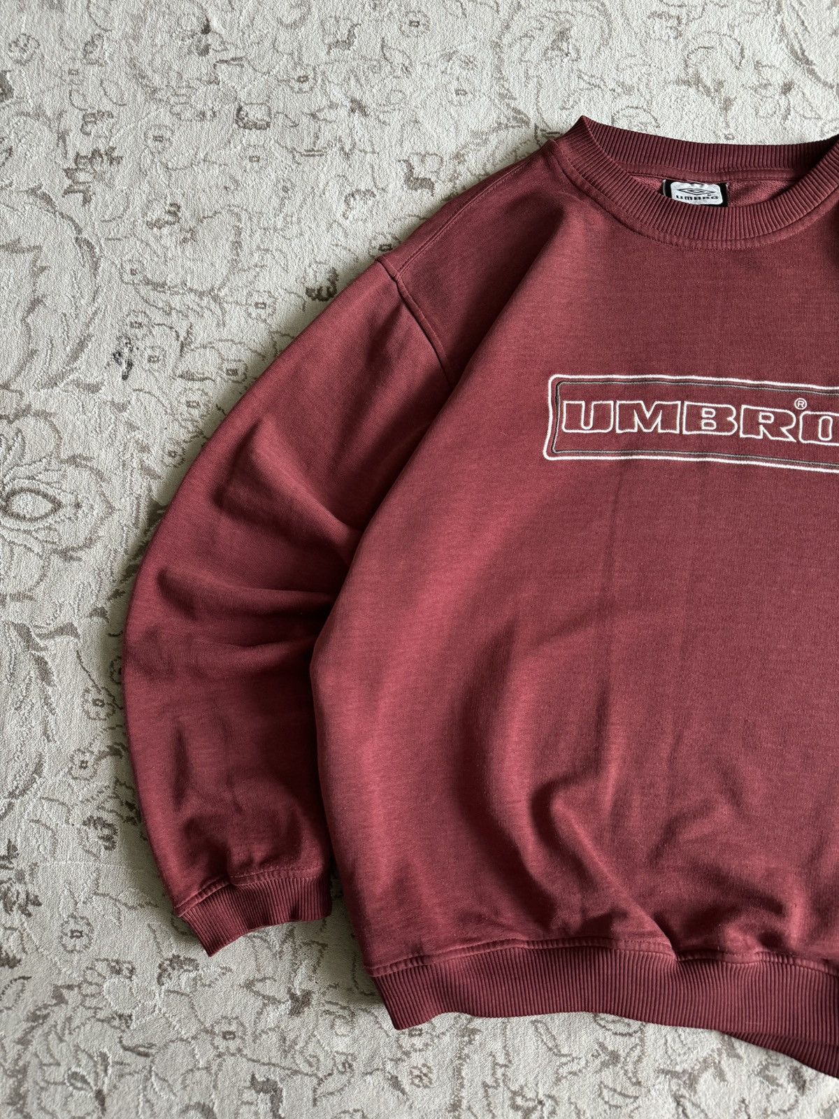 Umbro Vintage 90s Umbro Big Logo Boxy Sweatshirt Streetwear Size US L / EU 52-54 / 3 - 3 Thumbnail