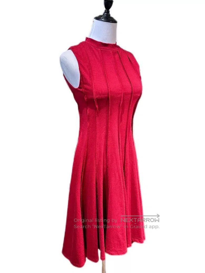 Maison MIHARA YASUHIRO Mihara Yasuhiro Pleated Sleeveless Dress. Size XS / US 0-2 / IT 36-38 - 1 Thumbnail