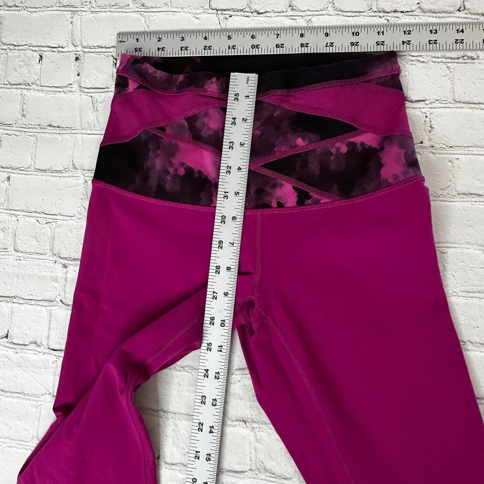 Lululemon Reversible Lululemon Leggings size 6 Size 28" / US 6 / IT 42 - 5 Thumbnail