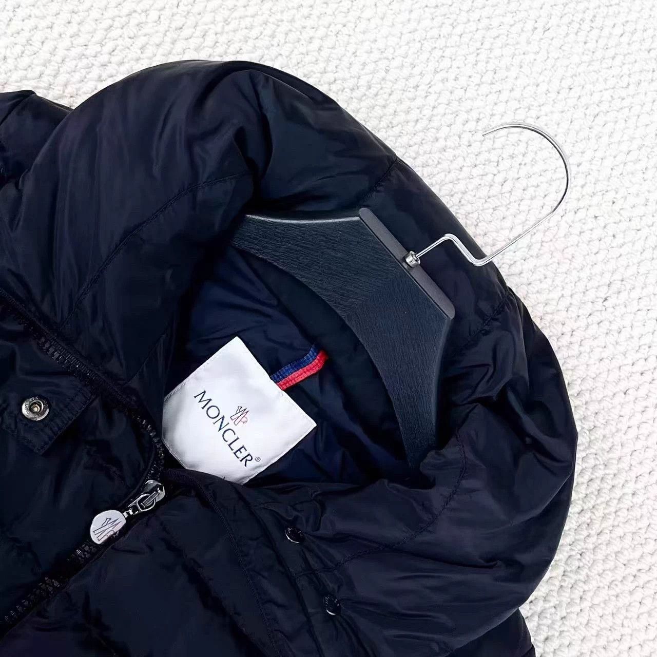 Moncler Moncler Black Waterproof Logo Ribbed Down Jacket 0 Size US XS / EU 42 / 0 - 3 Thumbnail