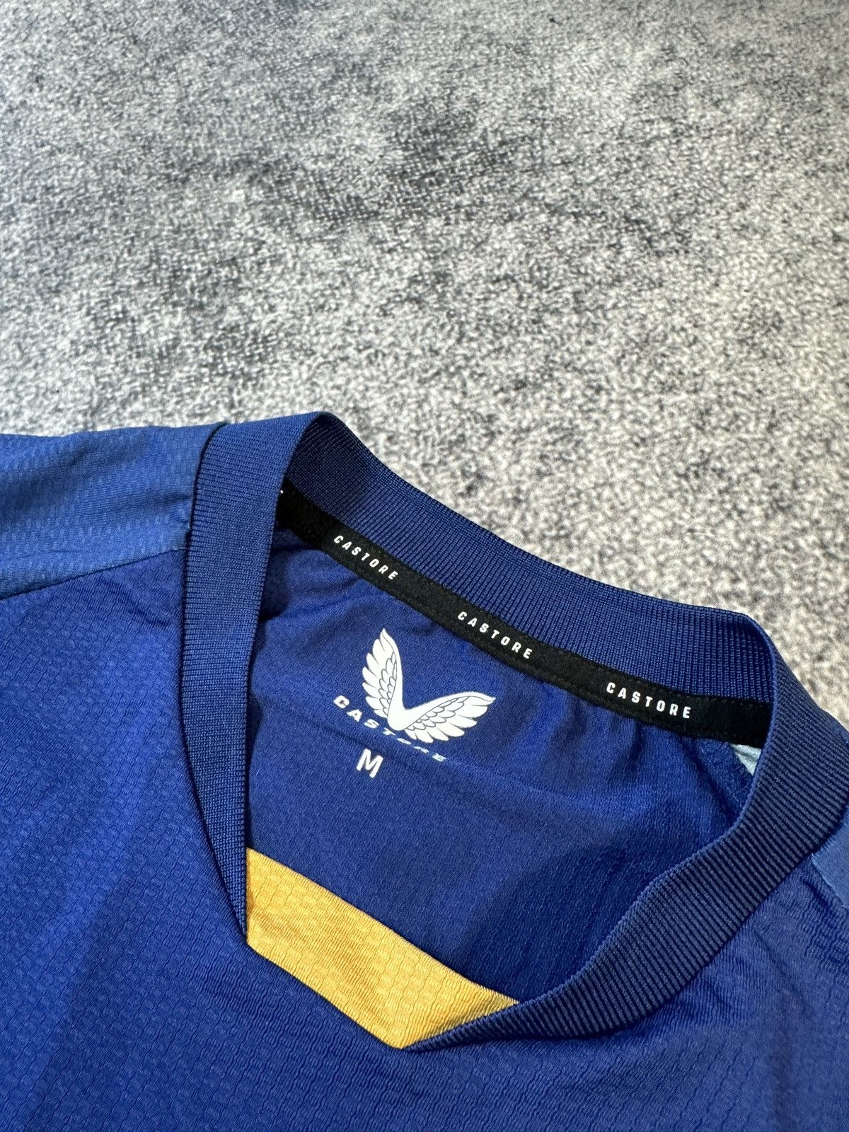 Castore Castore New Castle Logo Jersey Rare Streetwear Soccer M Size US M / EU 48-50 / 2 - 4 Thumbnail