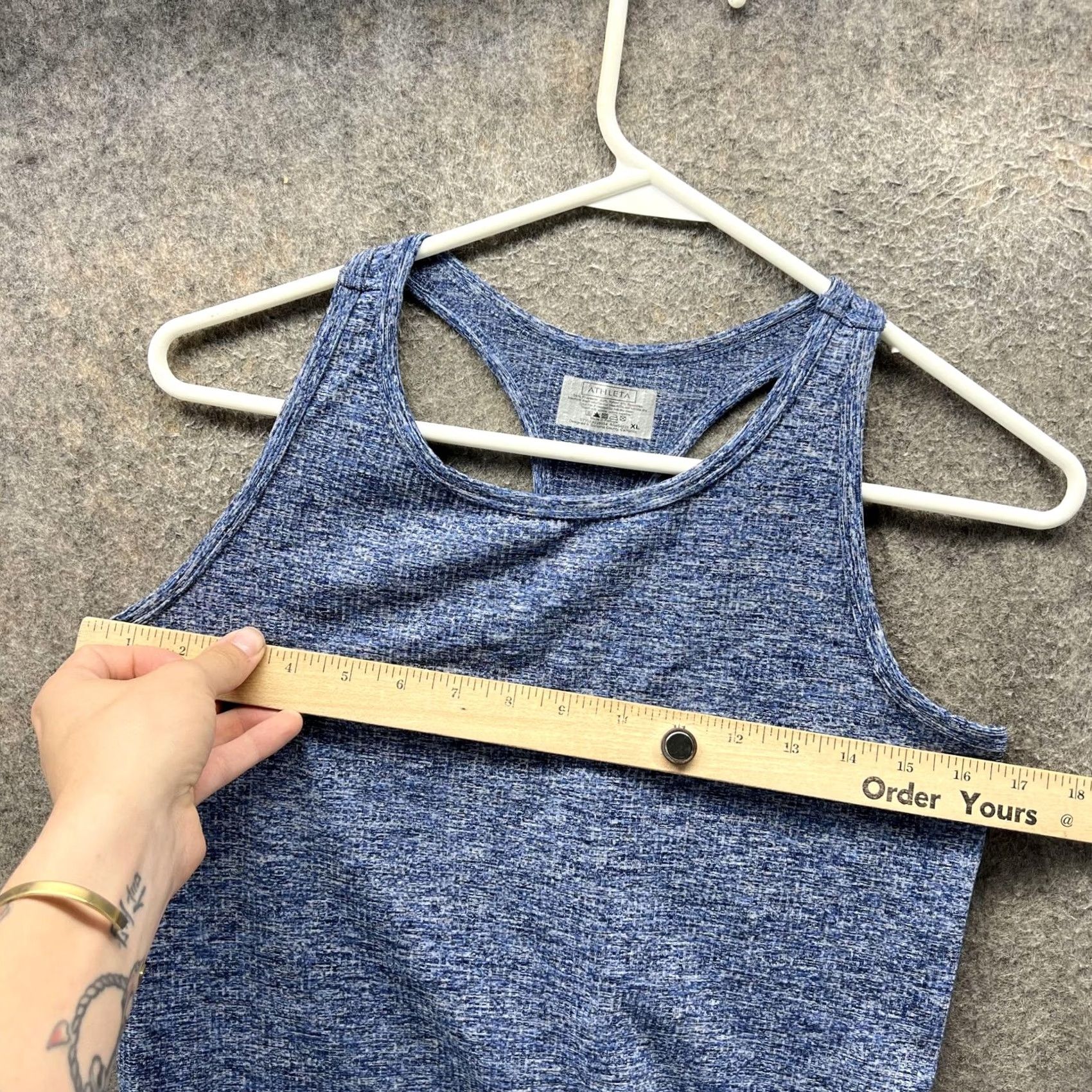 Athleta Athleta Tank Womens XL Blue Racerback Lightweight Athletic Yoga Workout Shirt Size XL / US 12-14 / IT 48-50 - 4 Thumbnail