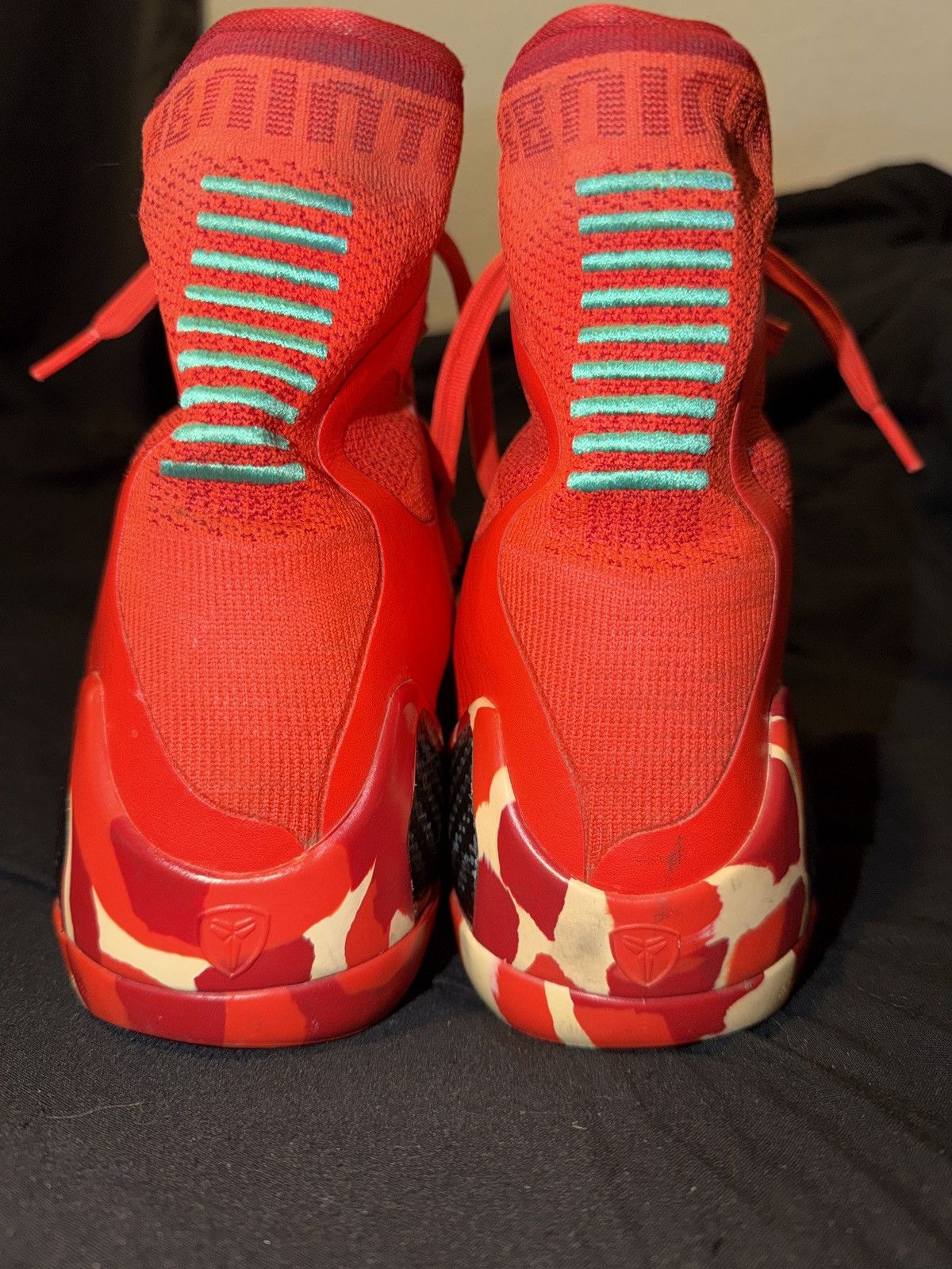 Nike Christmas Kobe 9 Size US 9.5 / EU 42-43 - 4 Thumbnail