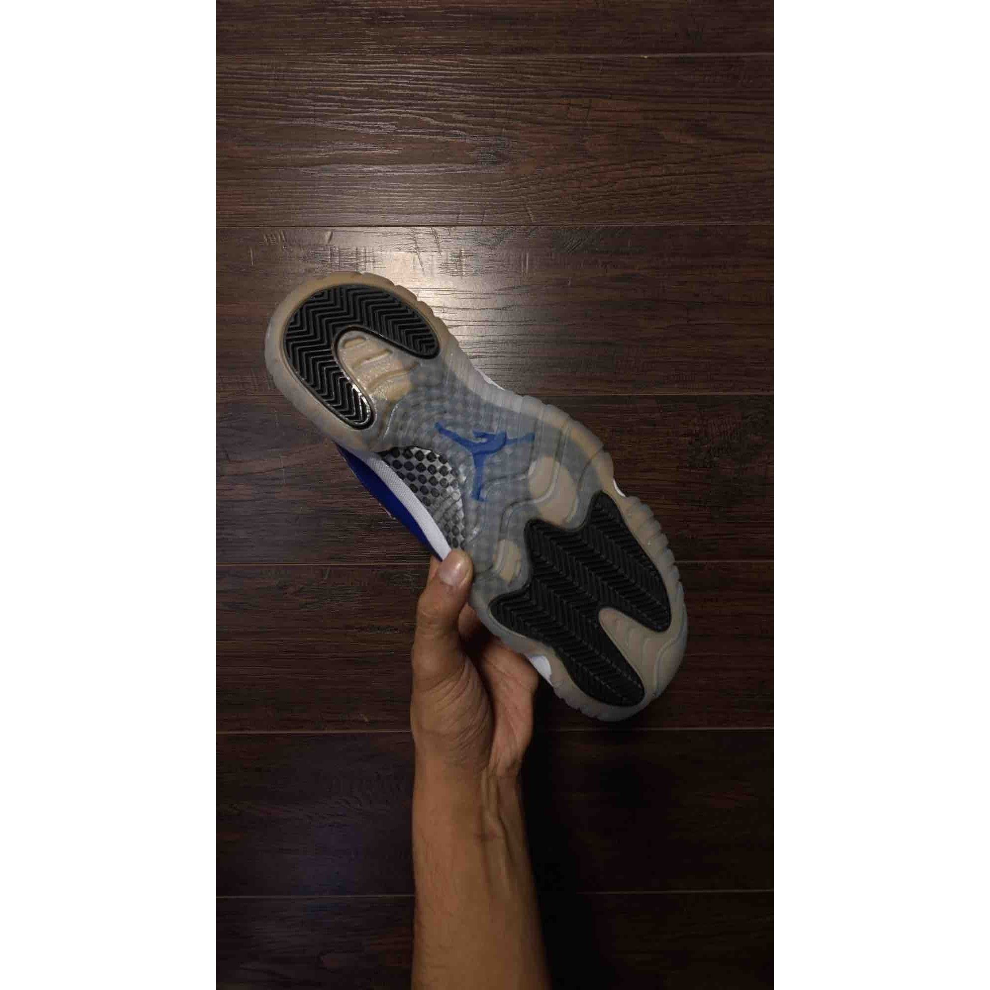 Jordan Brand Jordan 11 Retro Low White Concord (Women's) [USED] - 10 M Size US 10 / EU 43 - 12 Thumbnail