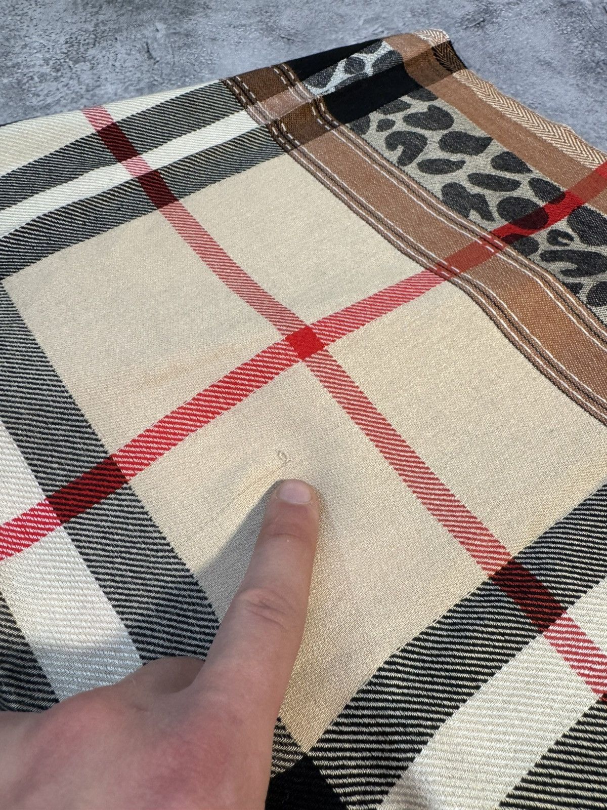 Burberry Burberry Cashmere Vintage Scarf Size ONE SIZE - 7 Thumbnail