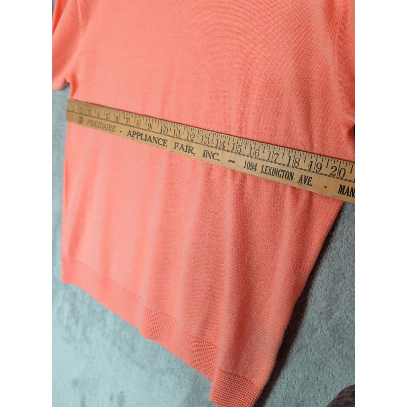 Hart Schaffner Marx Hart Schaffner Marx Sweater Mens L V Neck coral Extra Fine Merino Wool Pullover Size US L / EU 52-54 / 3 - 6 Thumbnail