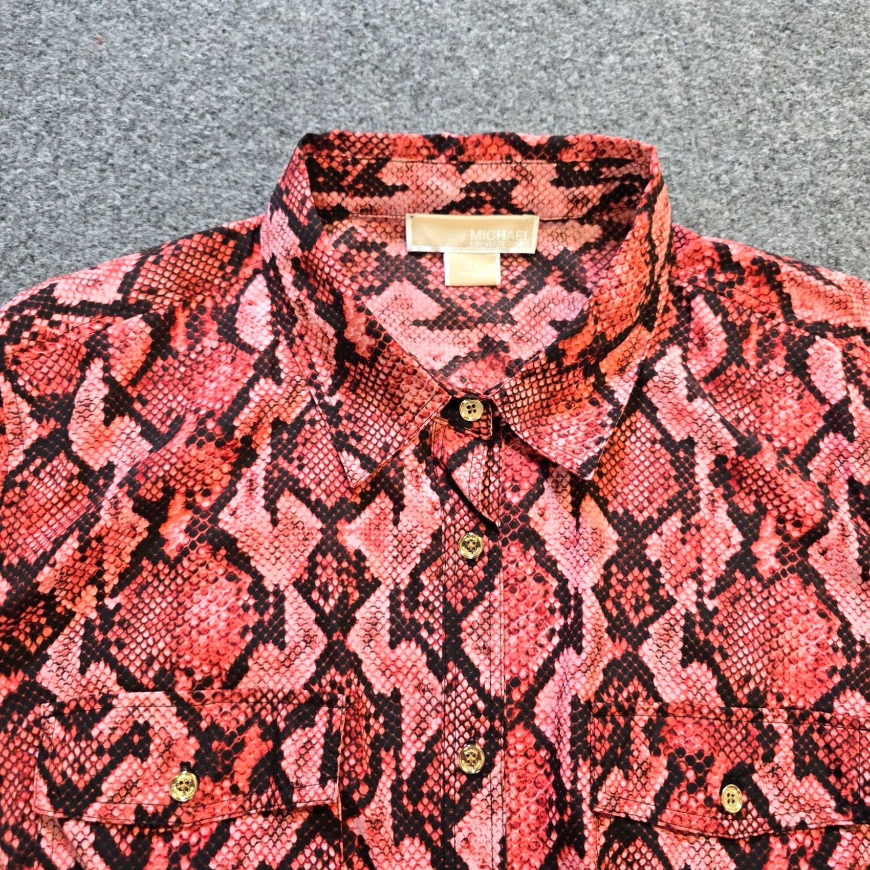 Michael Kors Michael Kors Top Womens 3X Red Alligator Print Button Up Long Sleeve Blouse Size XXL / US 16-18 / IT 52-54 - 2 Thumbnail