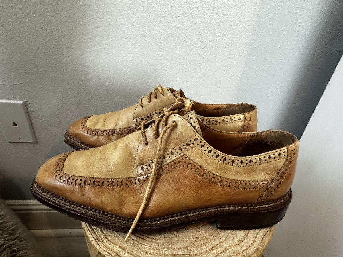Mezlan Mezlan Costa Two-Tone Wingtip Oxford – 9.5M Size US 9.5 / EU 42-43 - 2 Thumbnail