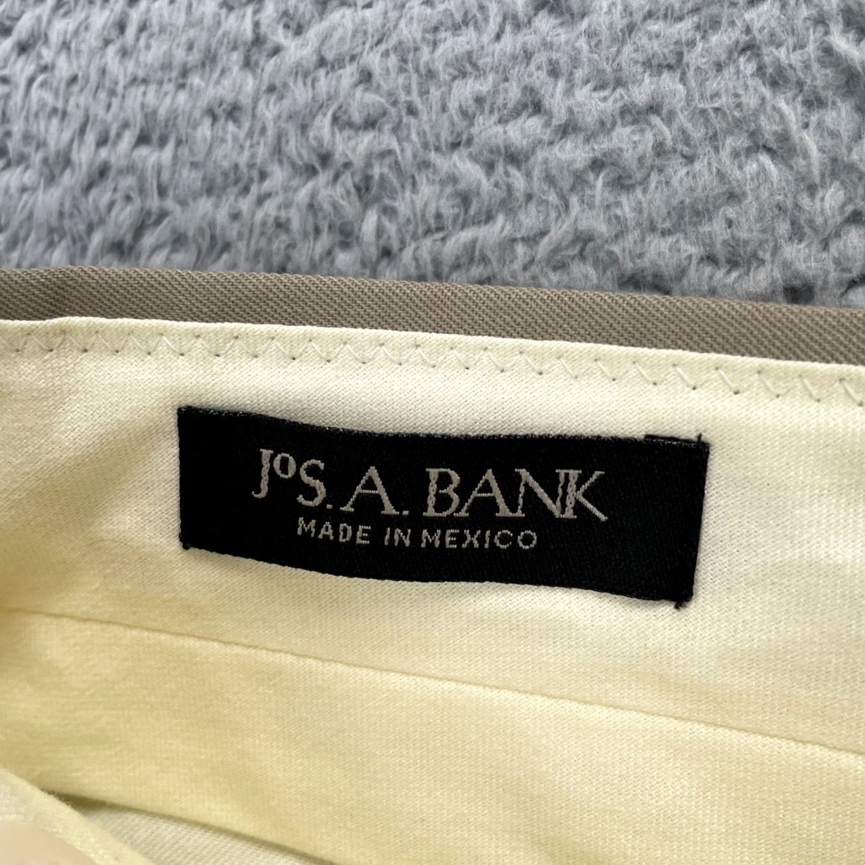 Jos. A. Bank VINTAGE Jos A Bank Pants Mens Medium Beige Dress Pleated Cuffed Straight Leg Formal Size US 34 / EU 50 - 3 Thumbnail