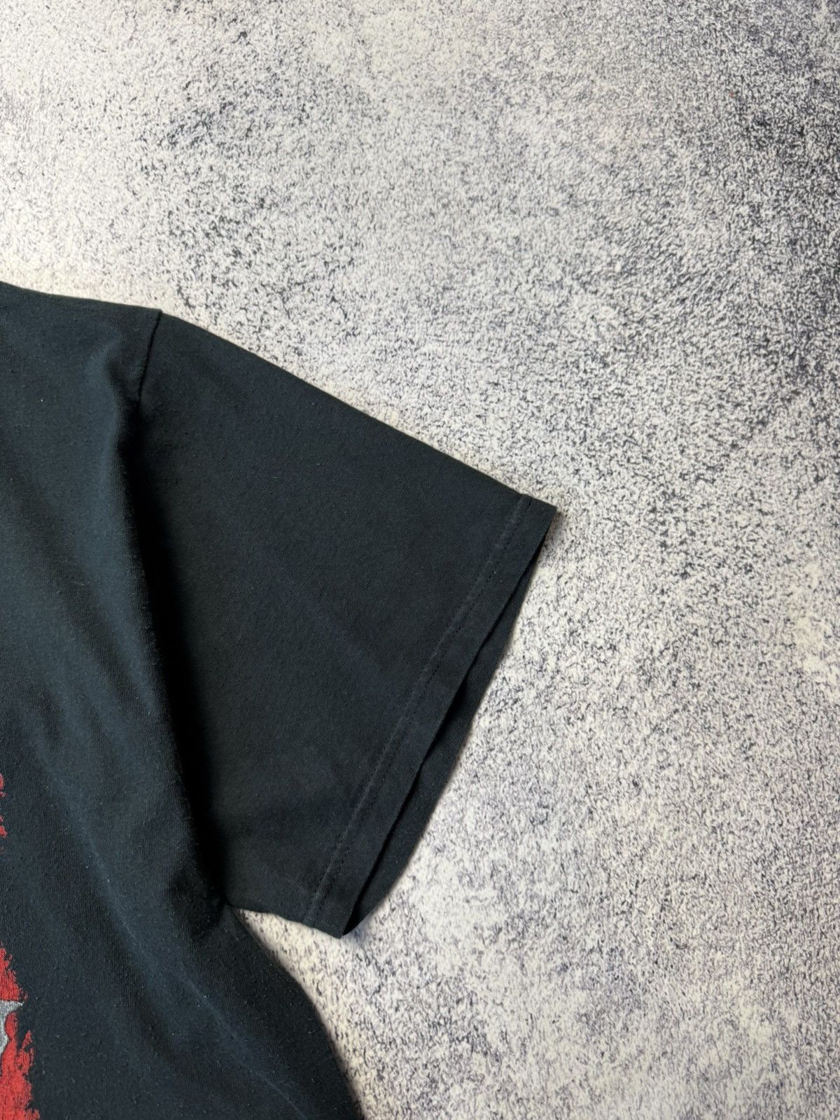 Band Tees Vintage Contraband Velvet Revolver Tour’05 T Shirt Size US XL / EU 56 / 4 - 16 Thumbnail