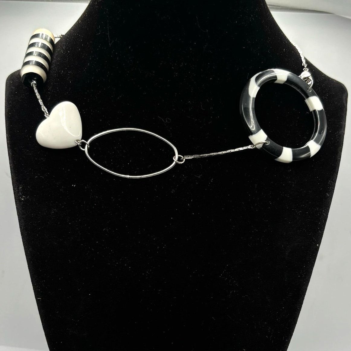 Other Black & White Heart Choker Necklace Size ONE SIZE - 1 Thumbnail