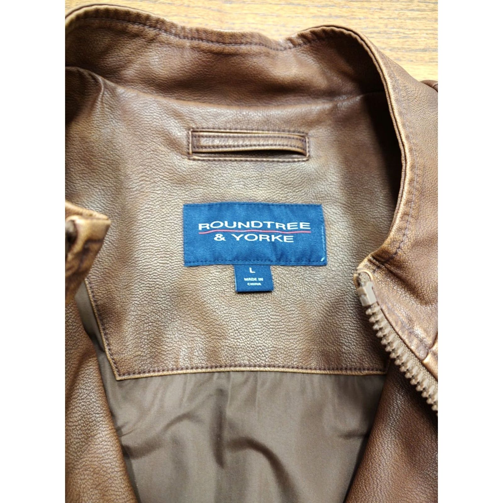 Roundtree & Yorke NWT Roundtree & Yorke Mens L Moto Motorcycle Vegan Faux Leather Jacket Brown Size US L / EU 52-54 / 3 - 4 Thumbnail