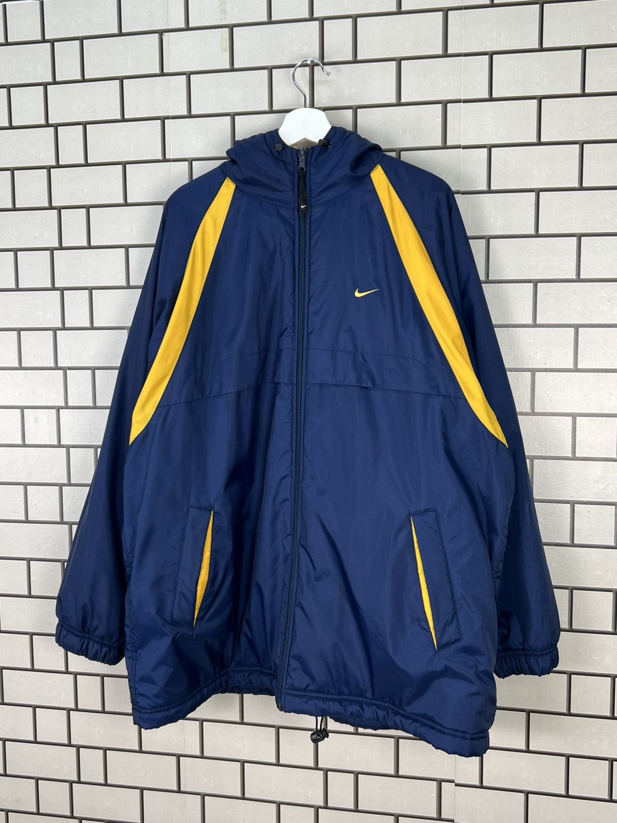 Nike Vintage Nike Hooded Reversible Jacket Size US L / EU 52-54 / 3 - 3 Thumbnail