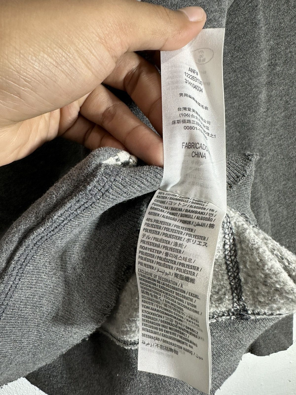 Le Grande Bleu (L.G.B.) VINTAGE DISTRESSED ABERCROMBIE KAPITAL STYLE 48 SWEATSHIRT Size US M / EU 48-50 / 2 - 8 Thumbnail
