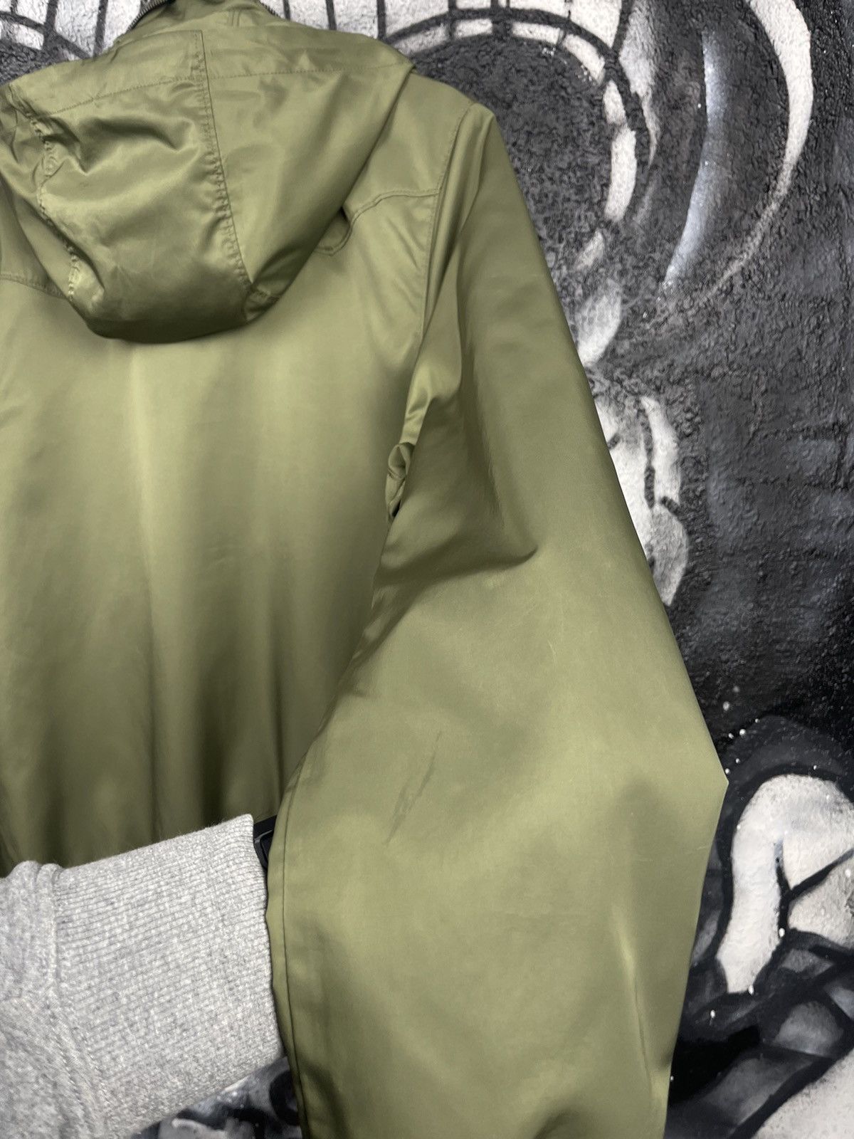 Levi's Levi’s Olive Full Zip Hooded Light Jacket Men’s Size Medium Size US M / EU 48-50 / 2 - 18 Thumbnail