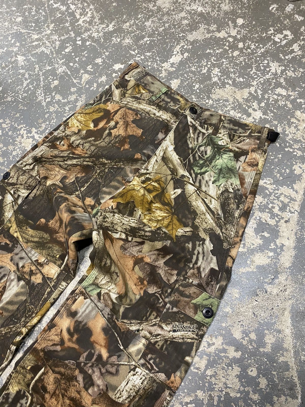 Realtree × Vintage Vintage Realtree Liberty Camo Baggy Cargo Essentials Pants Size US 29 - 12 Thumbnail