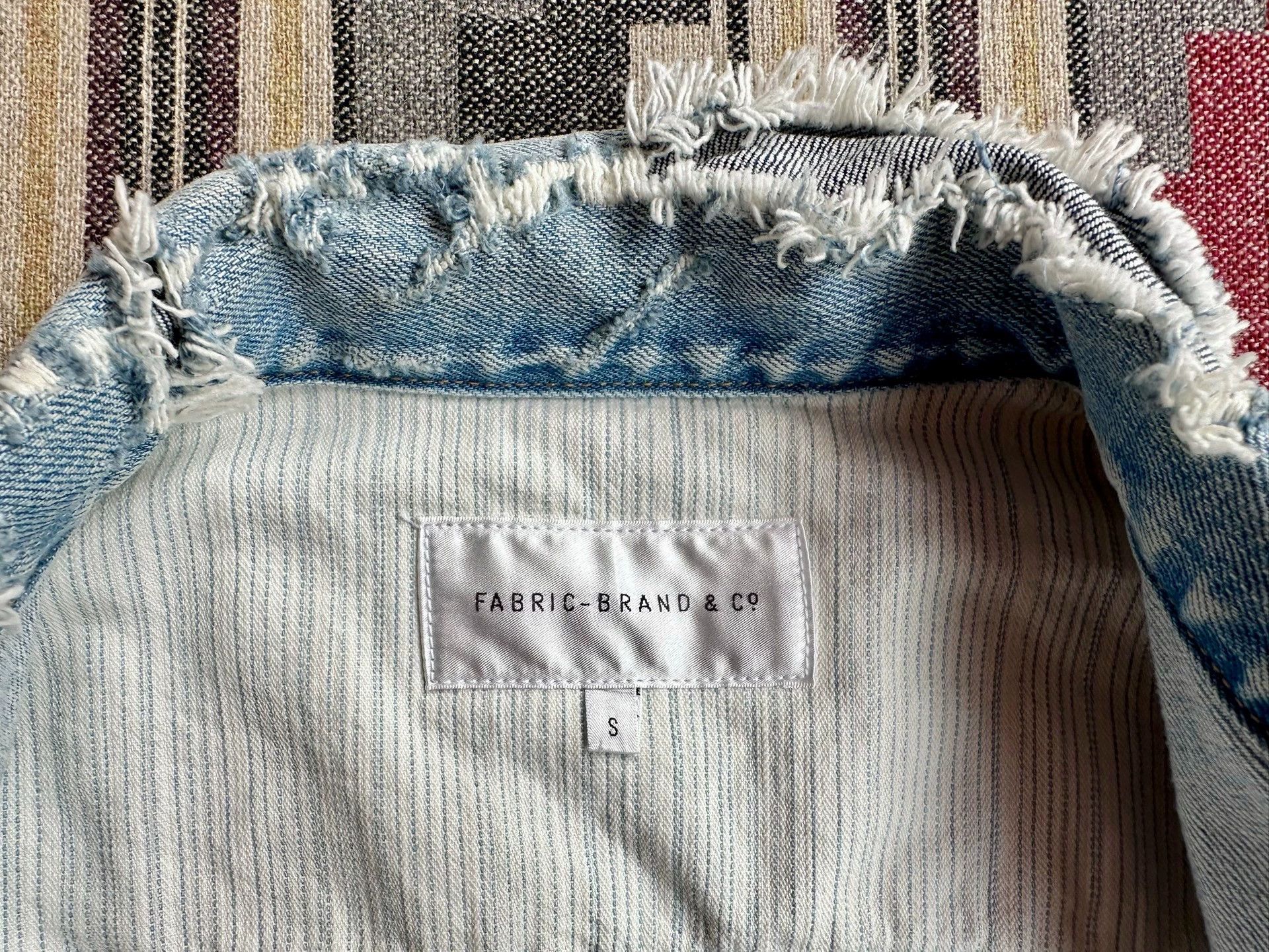 Fabric Brand & Co. Fabric Brand&Co Heavy Wash Damaged Denim JKT S Size US S / EU 44-46 / 1 - 4 Thumbnail