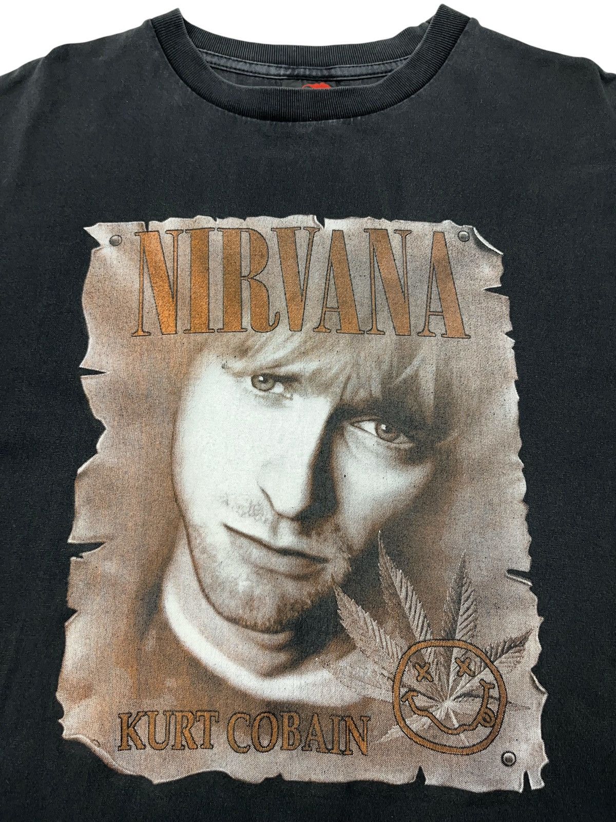 Nirvana Vintage 00s Nirvana Kurt Cobain Weed T-shirt Sun Faded Rare Size US L / EU 52-54 / 3 - 3 Thumbnail