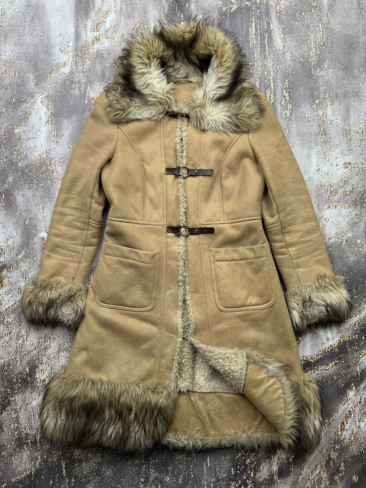 Japanese Brand Vintage Faux Fur Sheepskin Coat Size S / US 4 / IT 40 - 1 Thumbnail
