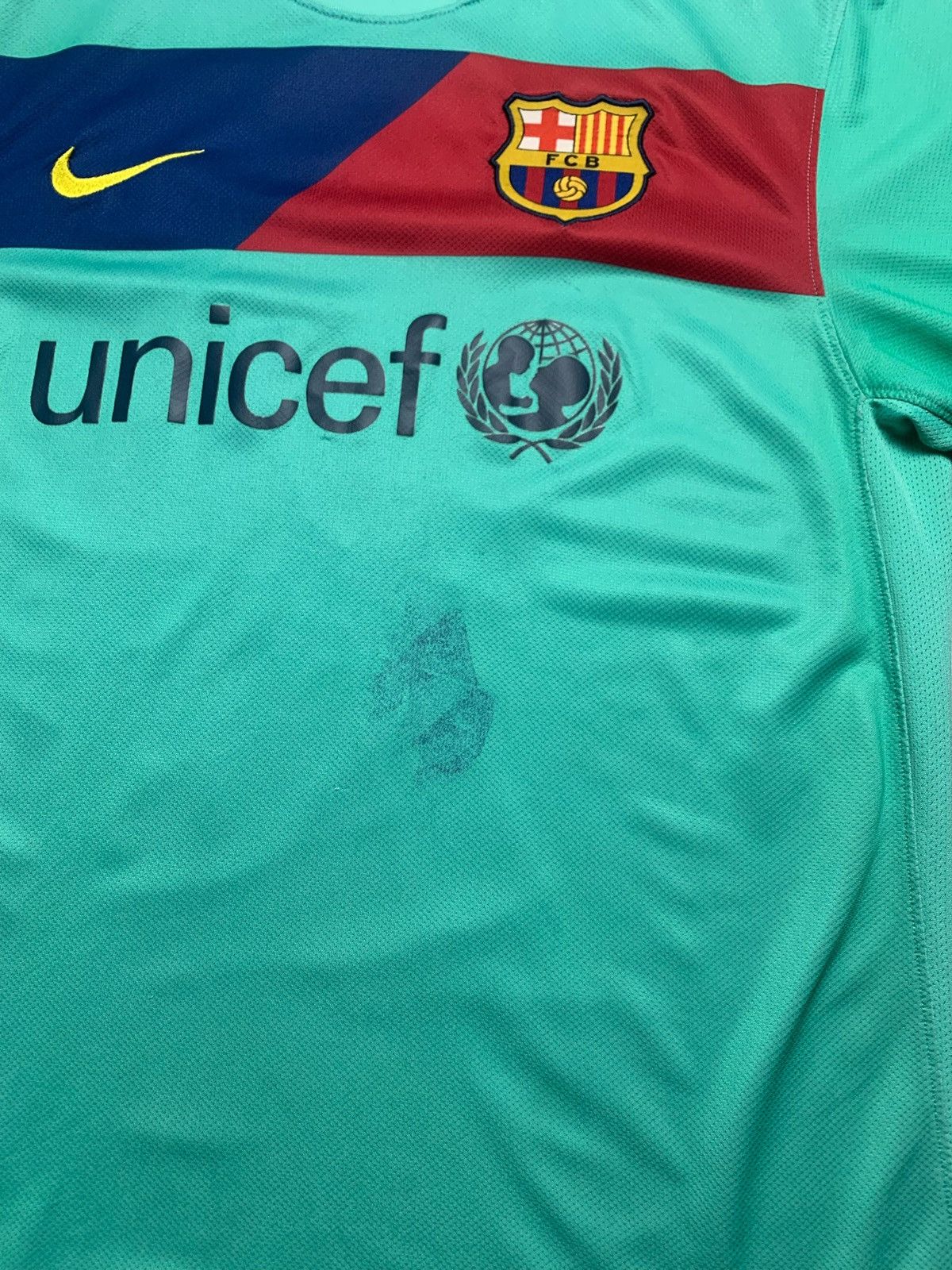Nike × Vintage Vintage Nike Barcelona Messi 10 soccer jersey away mint rare Size US L / EU 52-54 / 3 - 2 Thumbnail
