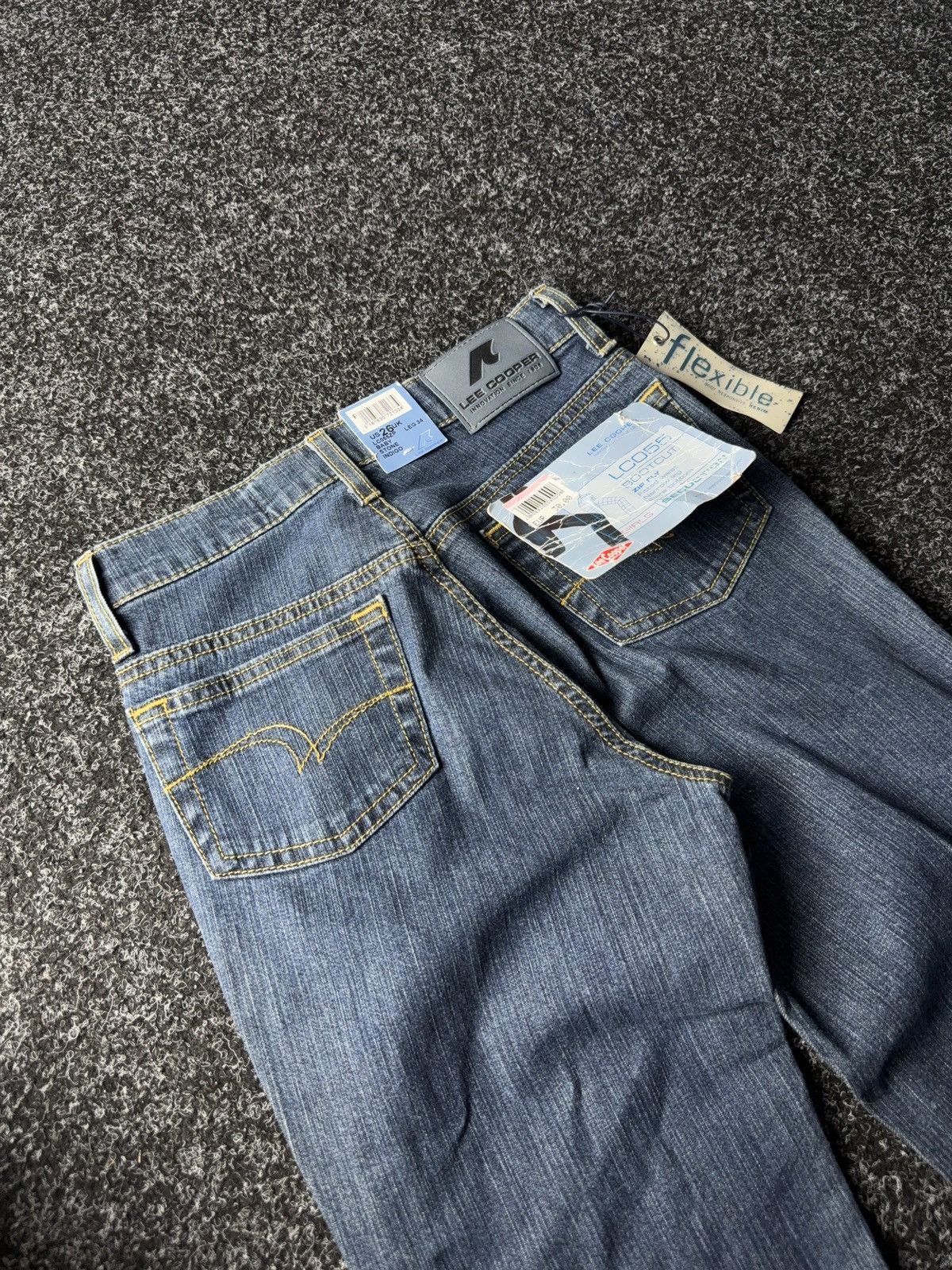 Lee Designer Y2K Lee Cooper Bootcut Flexible Jeans Y2K Style Size 26" / US 2 / IT 38 - 9 Thumbnail