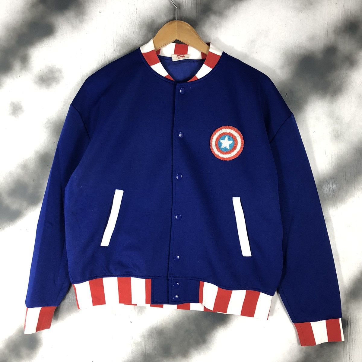 Marvel Comics Captain America Varsity All over Print Marvel Comic Size US L / EU 52-54 / 3 - 1 Thumbnail