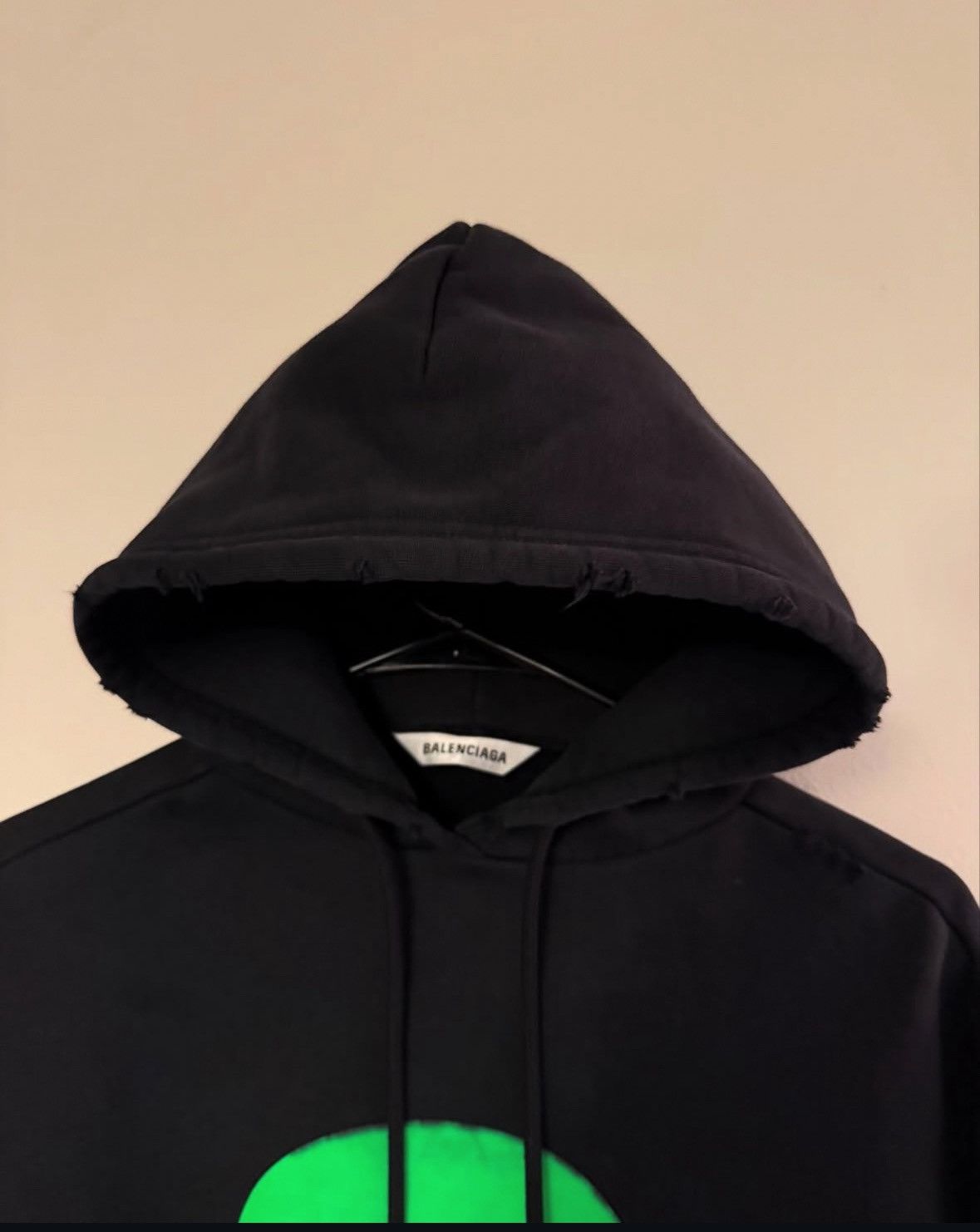 Balenciaga Balenciaga distressed alien hoodie Size US XXS / EU 40 - 2 Thumbnail