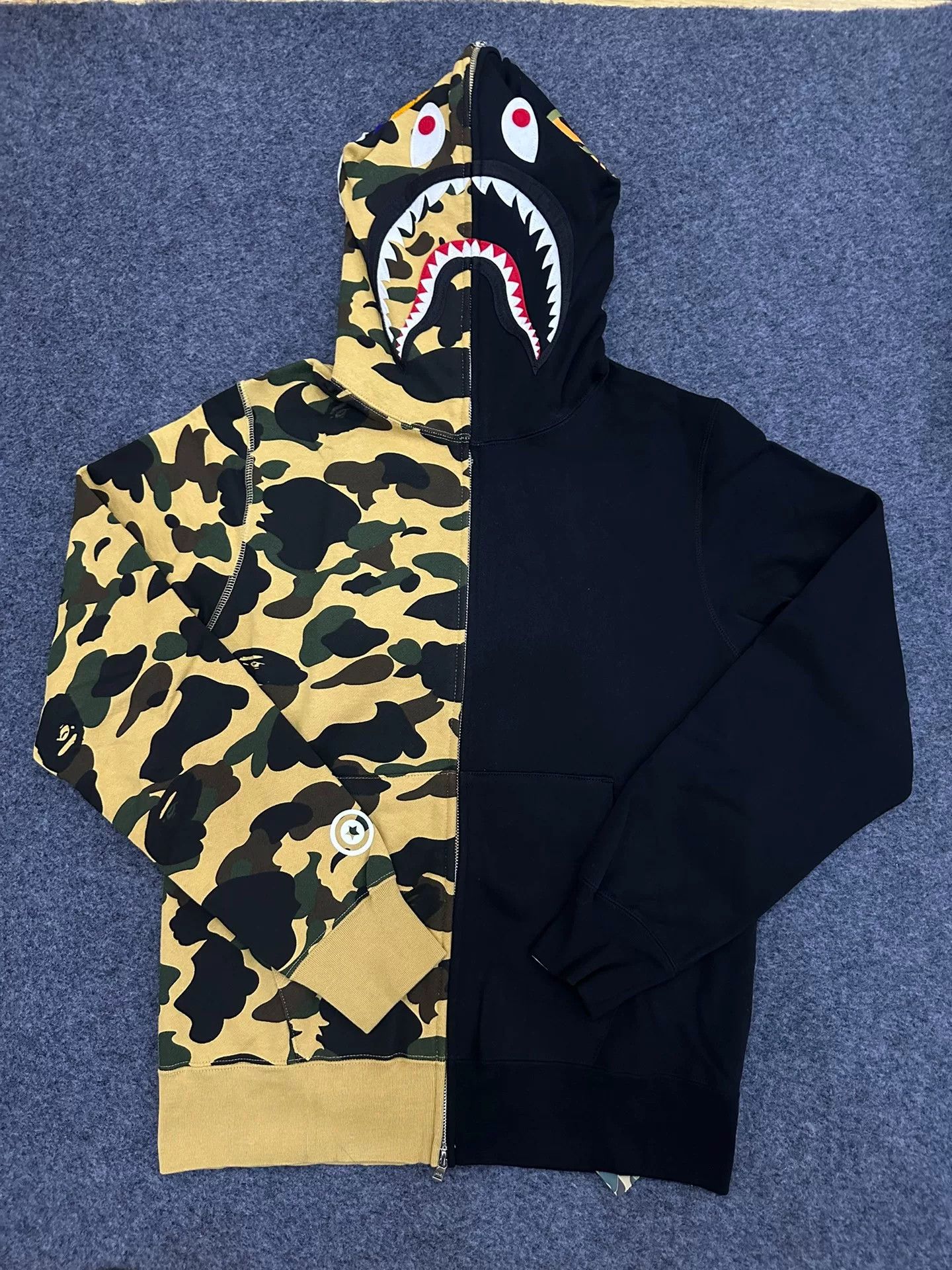 Bape Bape Multi Shark Sweatshirt Pullover Size US L / EU 52-54 / 3 - 1 Thumbnail