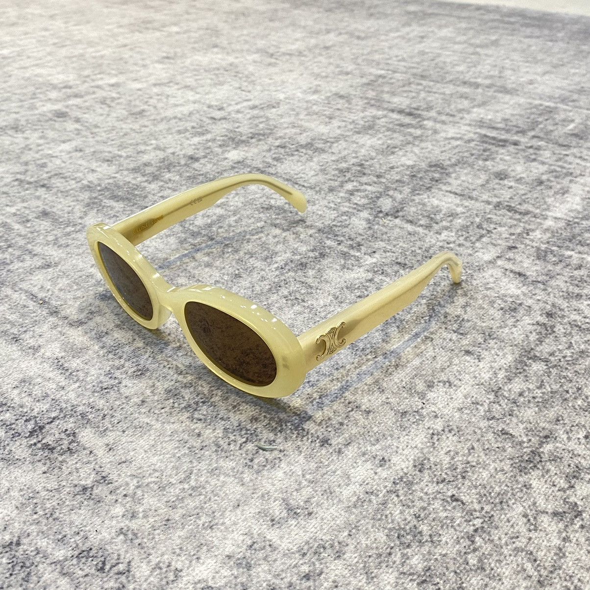 Celine CELINE Triomphe 01 Oval Sunglasses Size ONE SIZE - 1 Thumbnail