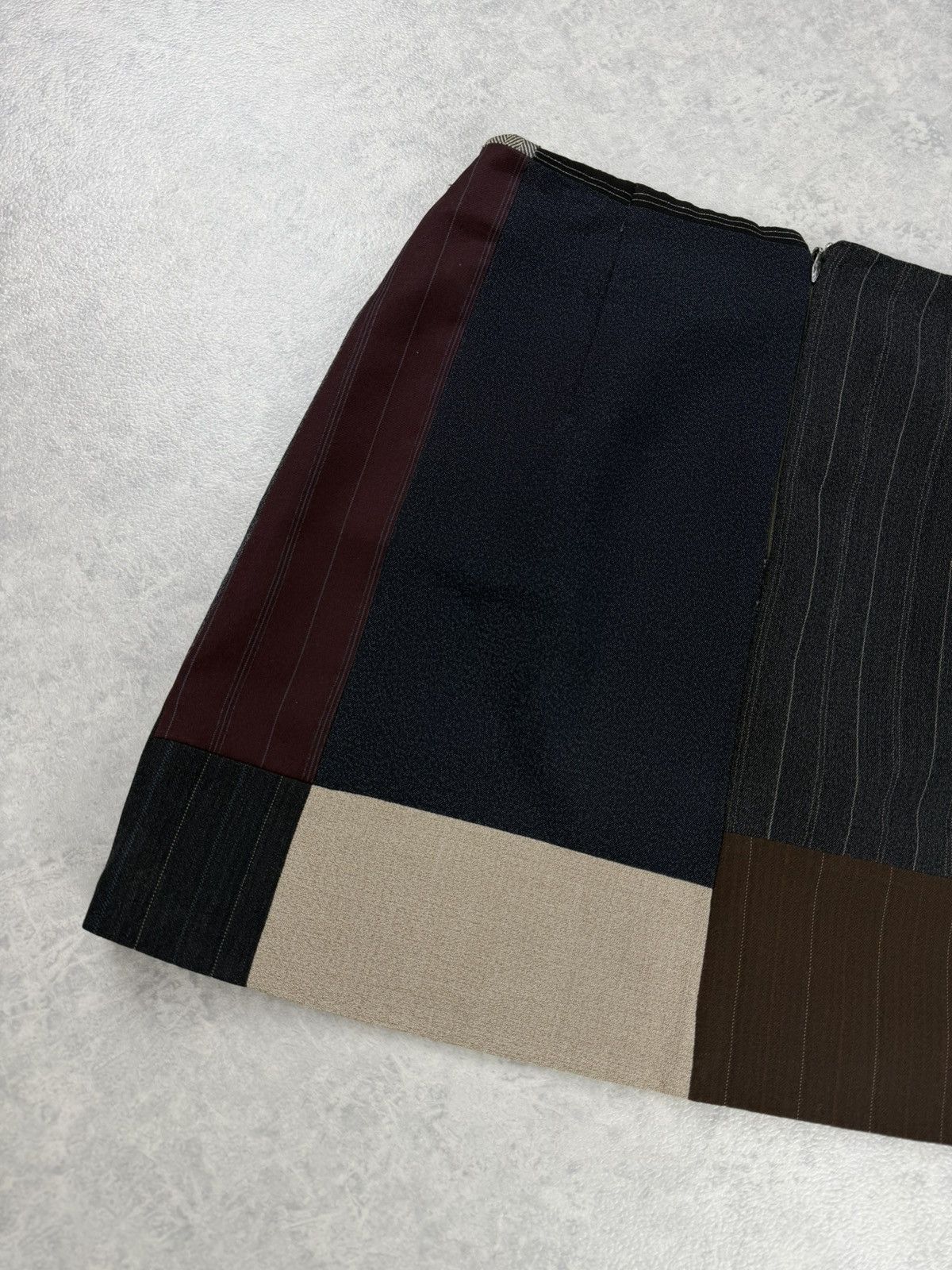 Dolce & Gabbana Vintage Dolce & Gabbana Patchwork Mini Skirt IT42 Size 28" / US 6 / IT 42 - 7 Thumbnail