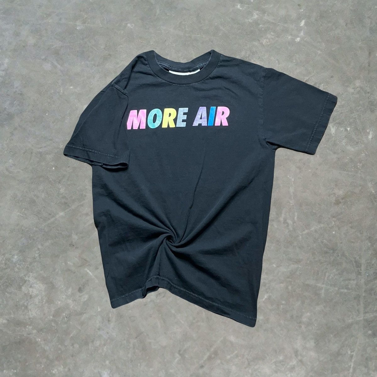 Round Two × Vintage Round Two More Air Graphic T Shirt Mens Size Small Black Size US S / EU 44-46 / 1 - 1 Thumbnail