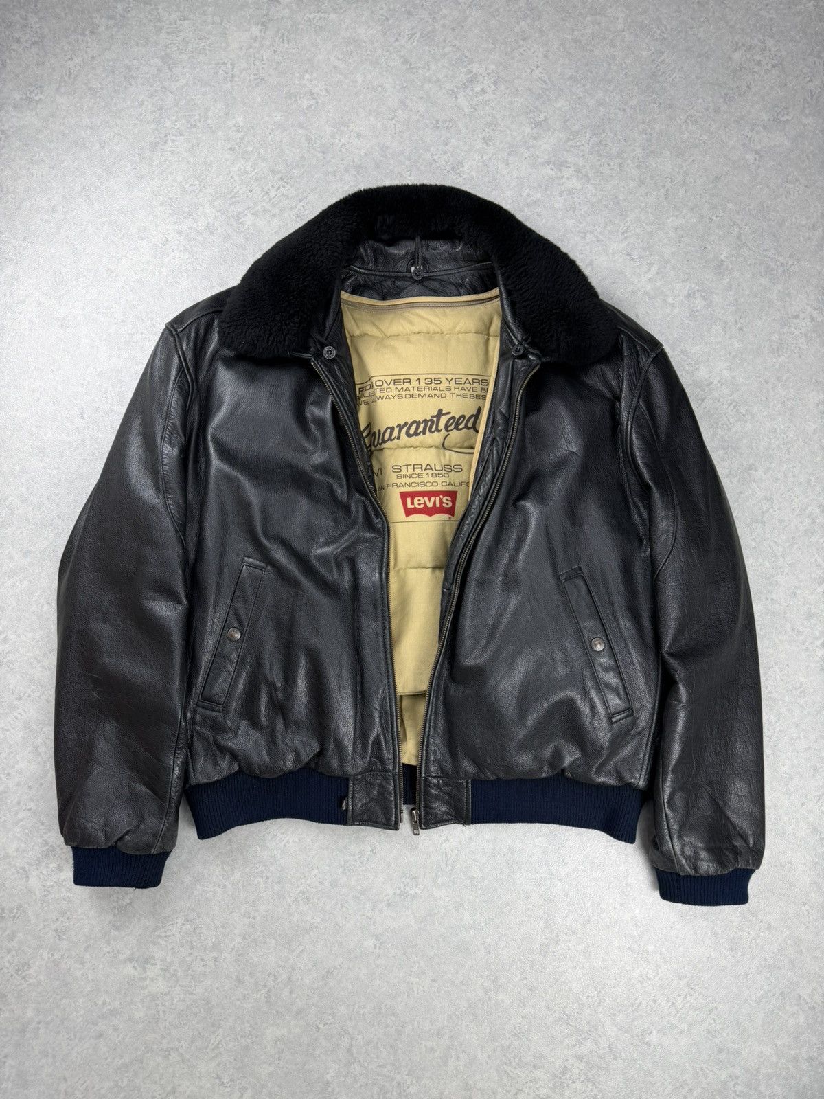 Levi's Vintage Clothing Vintage Levis Black Leather Aviator Bomber Jacket Size L Size US L / EU 52-54 / 3 - 13 Thumbnail
