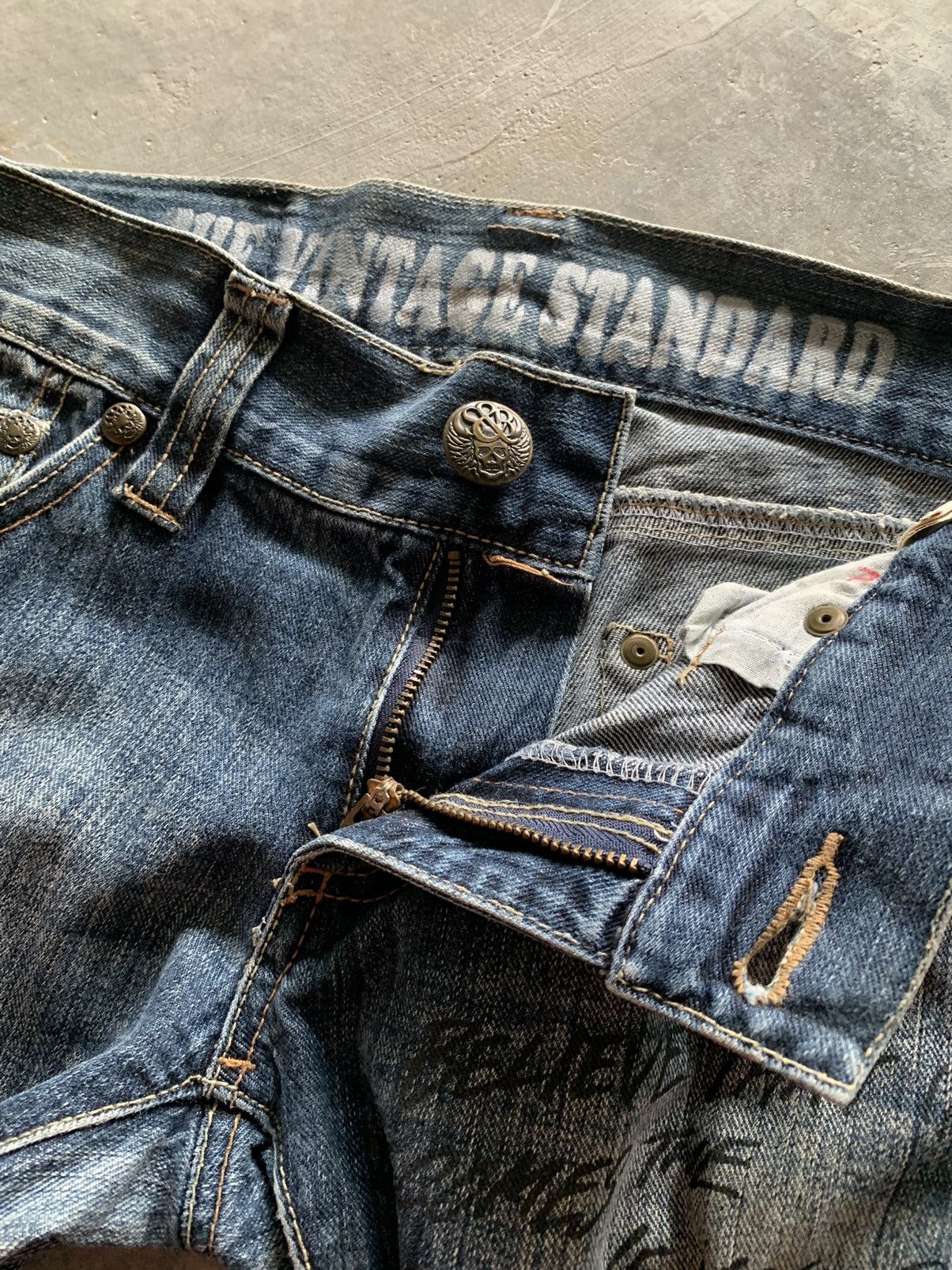 20471120 Y2K i6w9 style poem flare washed denim with paint design Size 31" - 6 Thumbnail