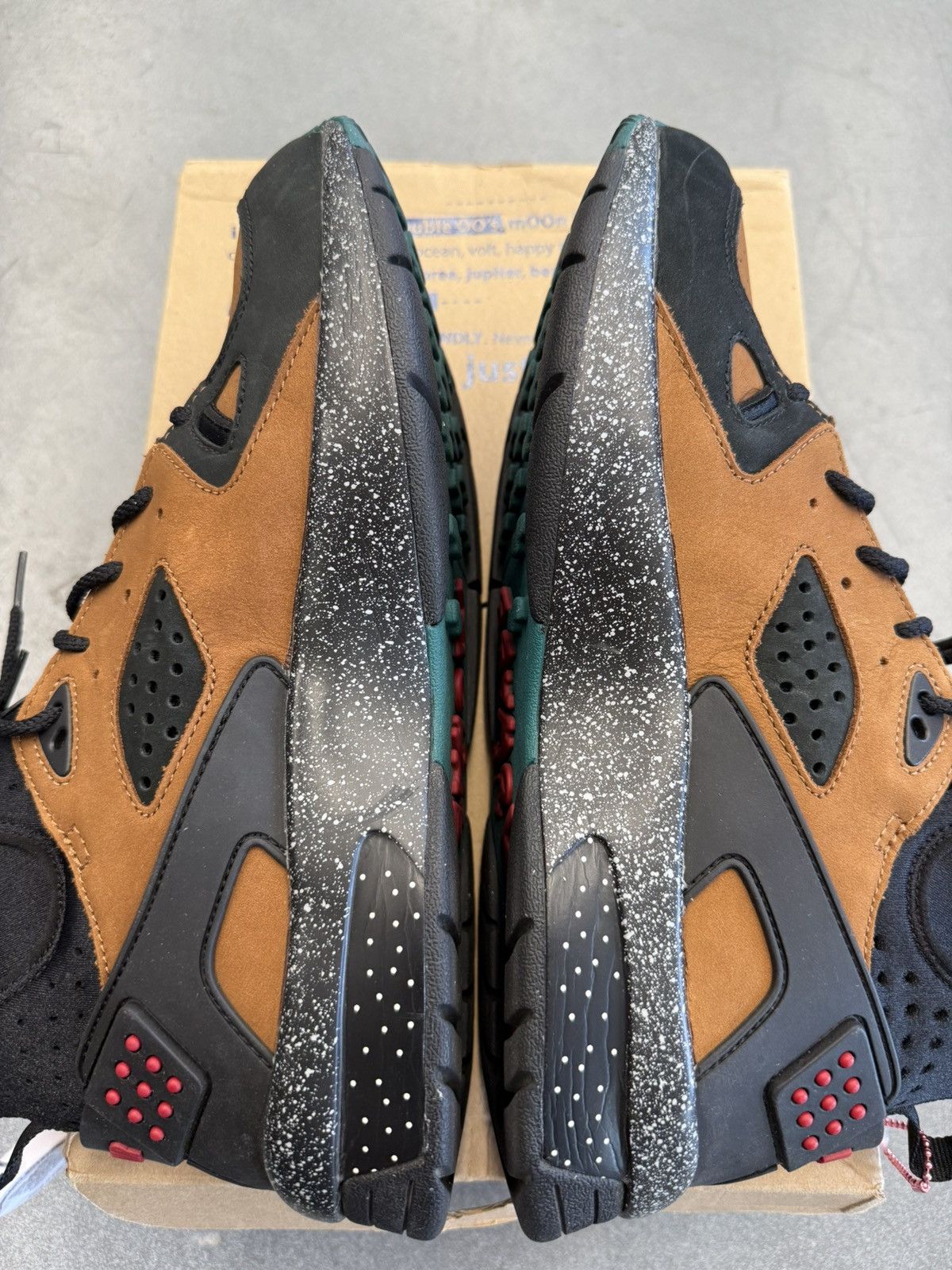 Nike 2019 Nike Air Mowabb NXN ACG Olivia Kim Size US 12 / IT 42 - 3 Thumbnail