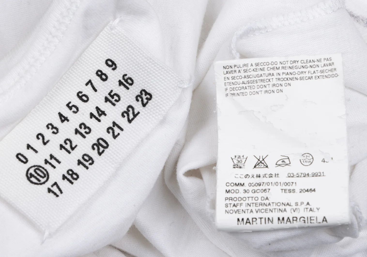 Maison Margiela Cotton Graphic Print T-Shirt in White Size 46 Size US S / EU 44-46 / 1 - 14 Thumbnail