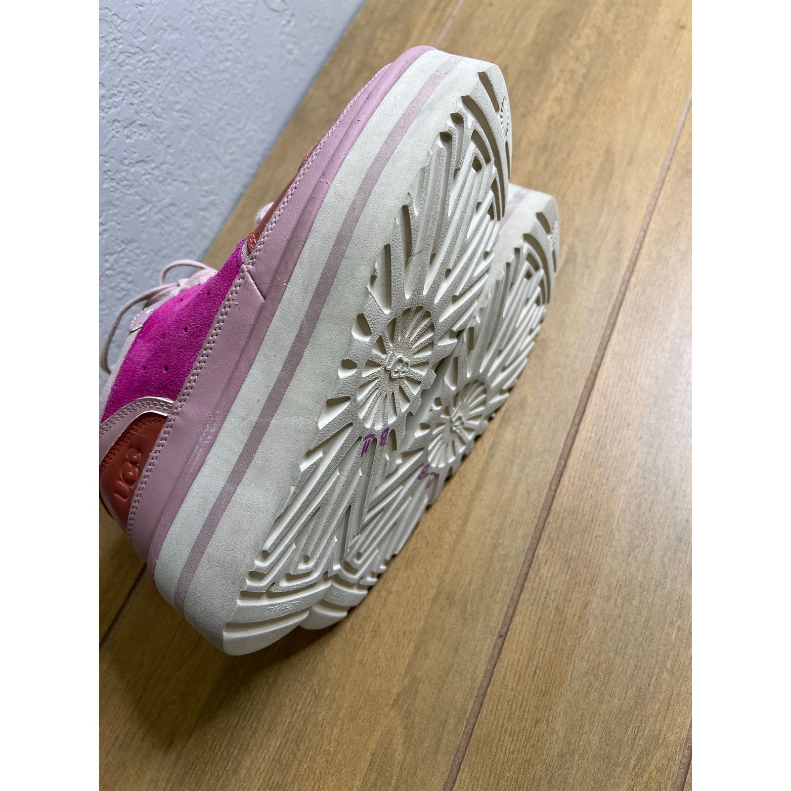 Ugg UGG Platform Sneakers Pink Suede Leather Chunky Womens Sz 9 Size US 9 / IT 39 - 14 Thumbnail