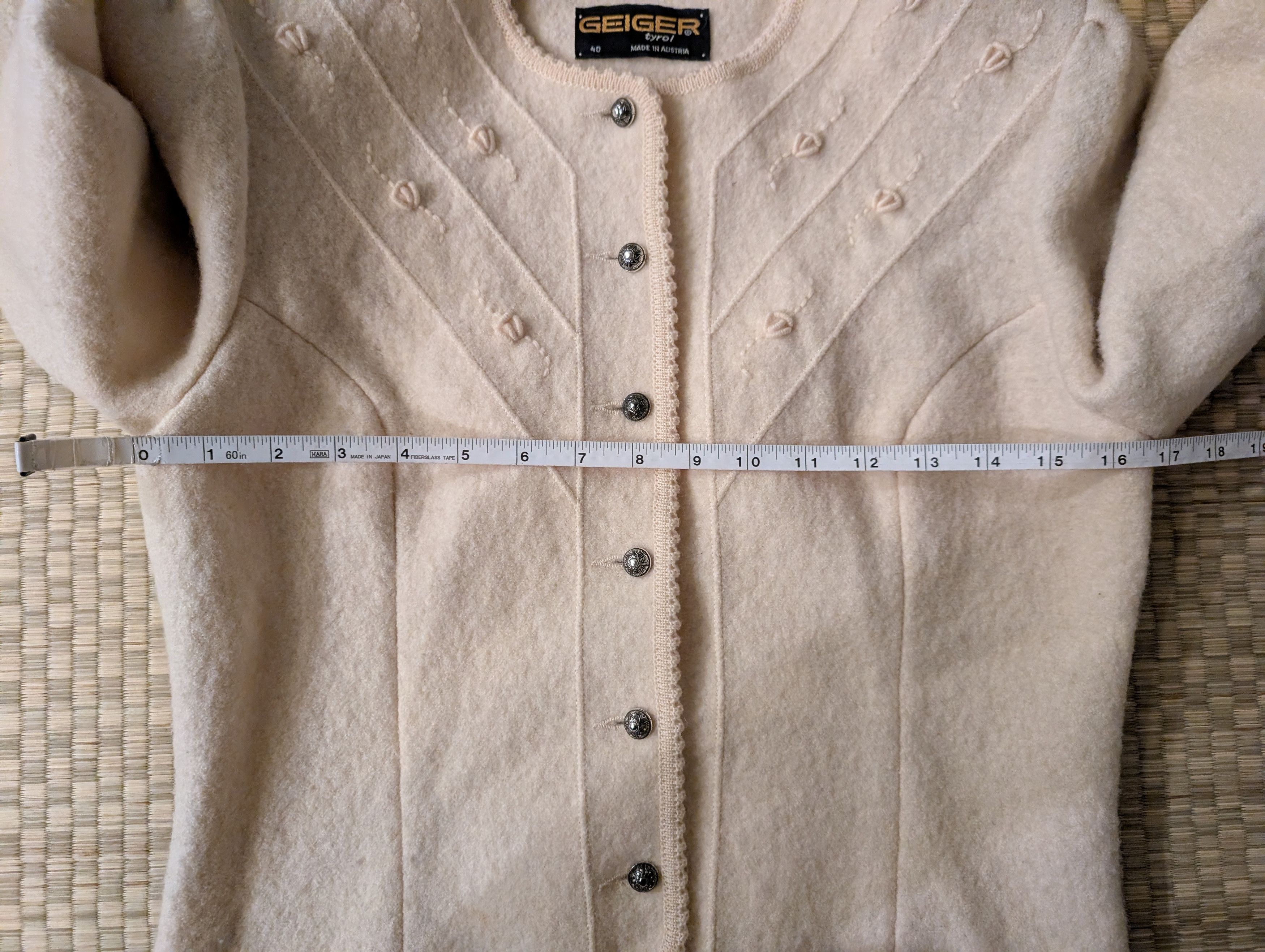 Vintage Vintage Geiger Ivory Boiled Wool Jacket Made in Austria Size S / US 4 / IT 40 - 5 Thumbnail