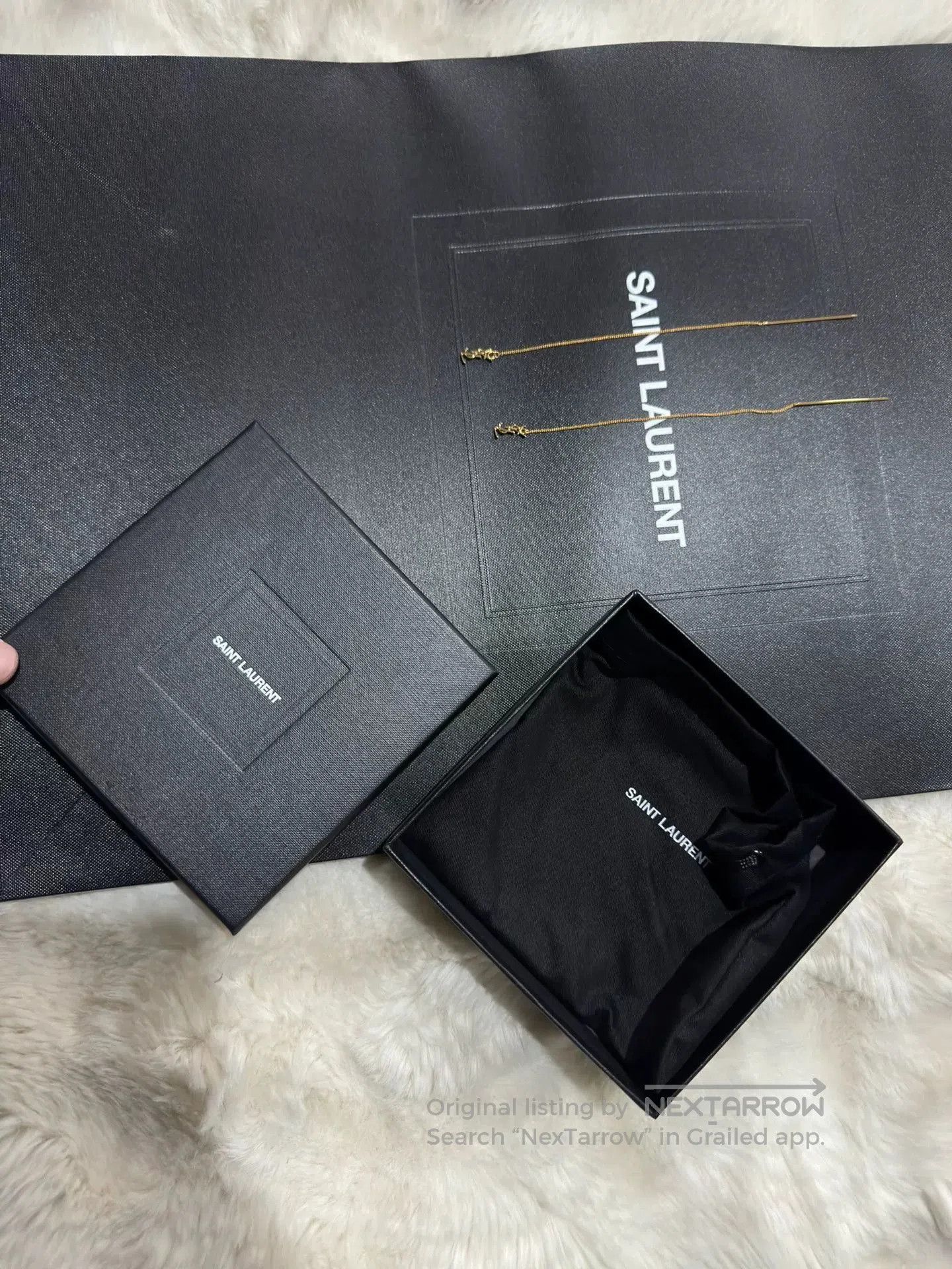 Yves Saint Laurent Saint Laurent YSL Gold Logo Earrings. Size ONE SIZE - 9 Thumbnail