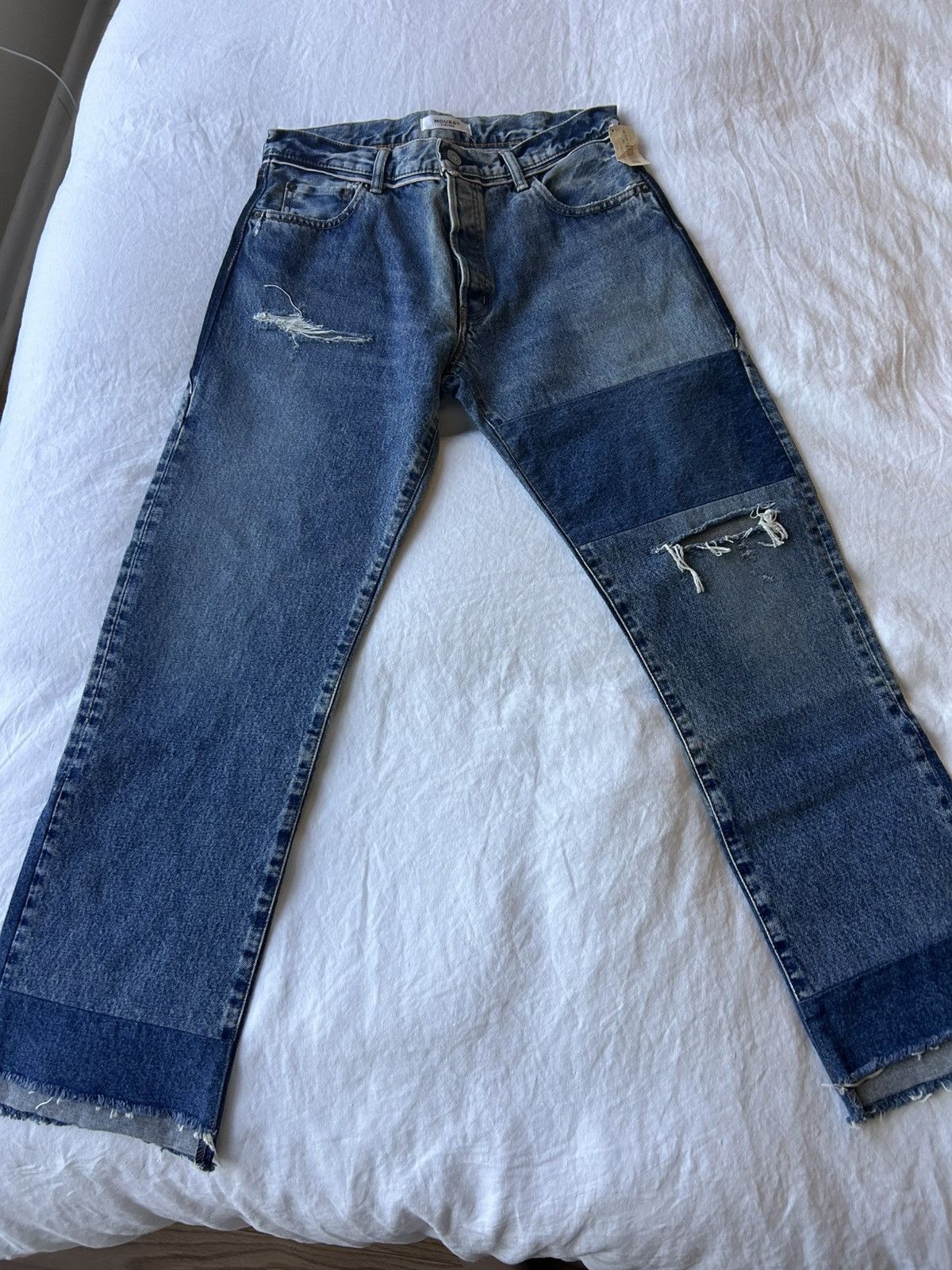 MOUSSY MOUSSY VINTAGE Darnell Straight-leg Distressed Jeans In Blue Size 30" / US 8 / IT 44 - 1 Thumbnail