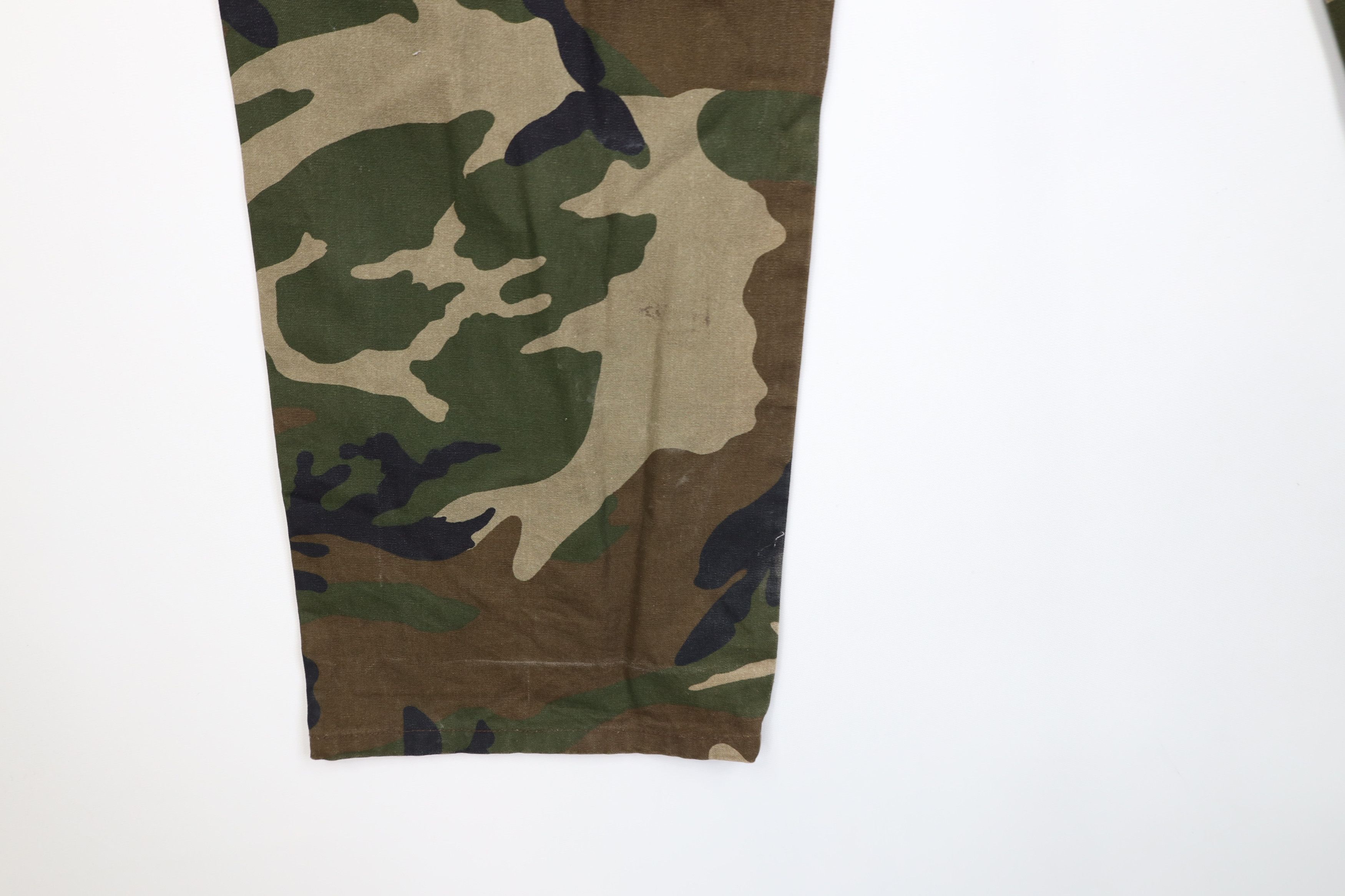Vintage Vintage 90s Streetwear Wide Leg Utility Camouflage Pants Size US 36 / EU 52 - 13 Thumbnail